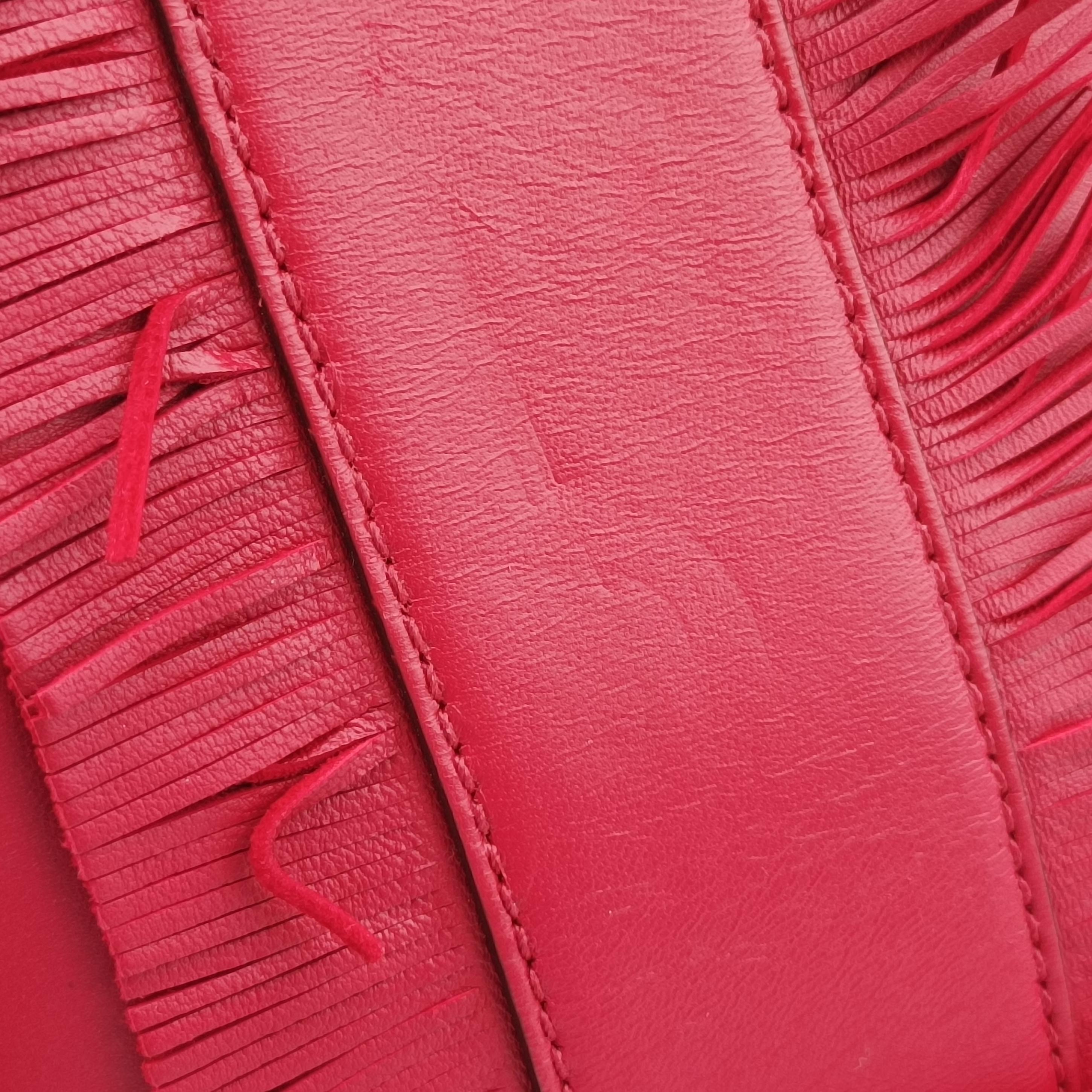 Secondhand Fendi BAGUETTE Red Leather 8BR600 shoulderbag | stylenewstar