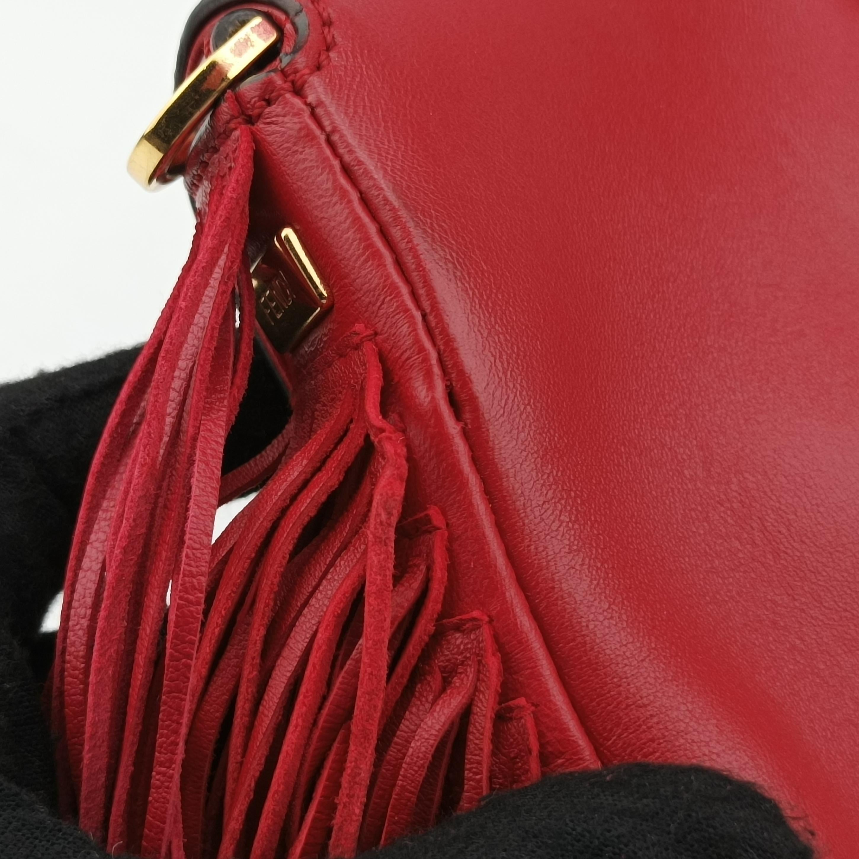 Secondhand Fendi BAGUETTE Red Leather 8BR600 shoulderbag | stylenewstar