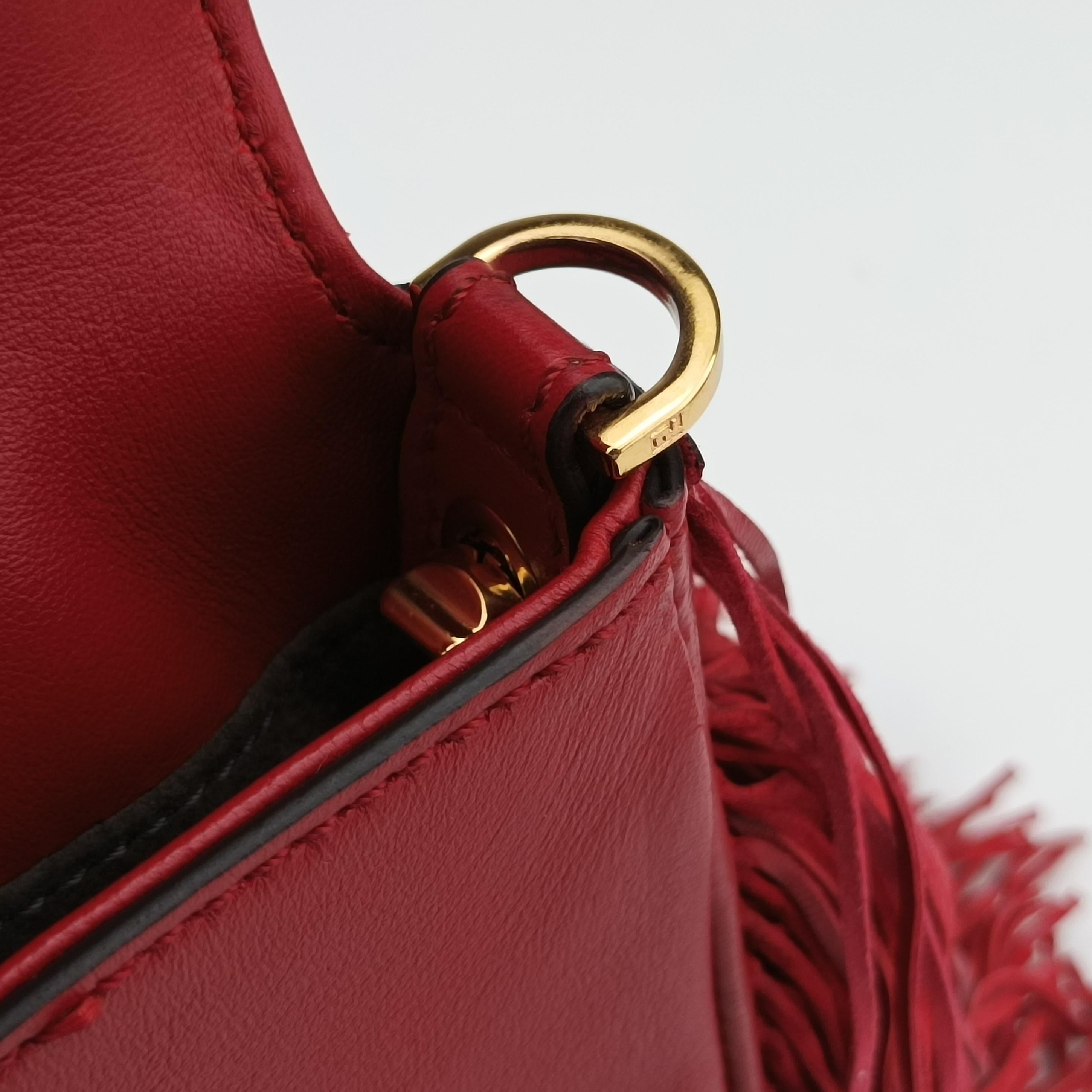 Secondhand Fendi BAGUETTE Red Leather 8BR600 shoulderbag | stylenewstar