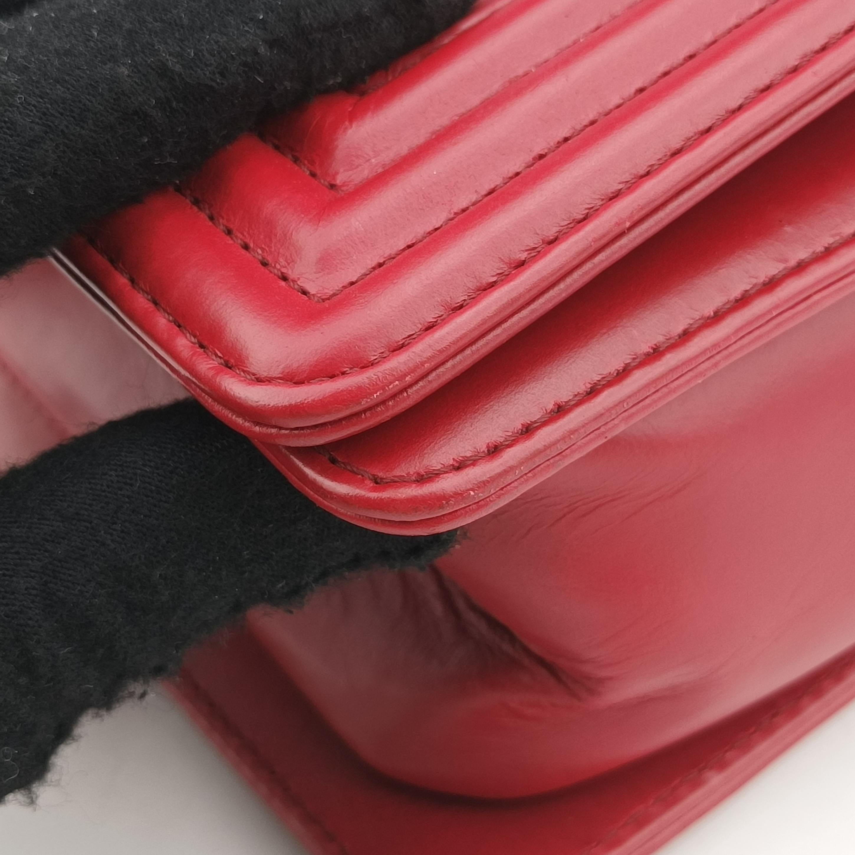 Pre-owned Chanel BOY CHANEL Red Leather A67086 shoulderbag | stylenewstar