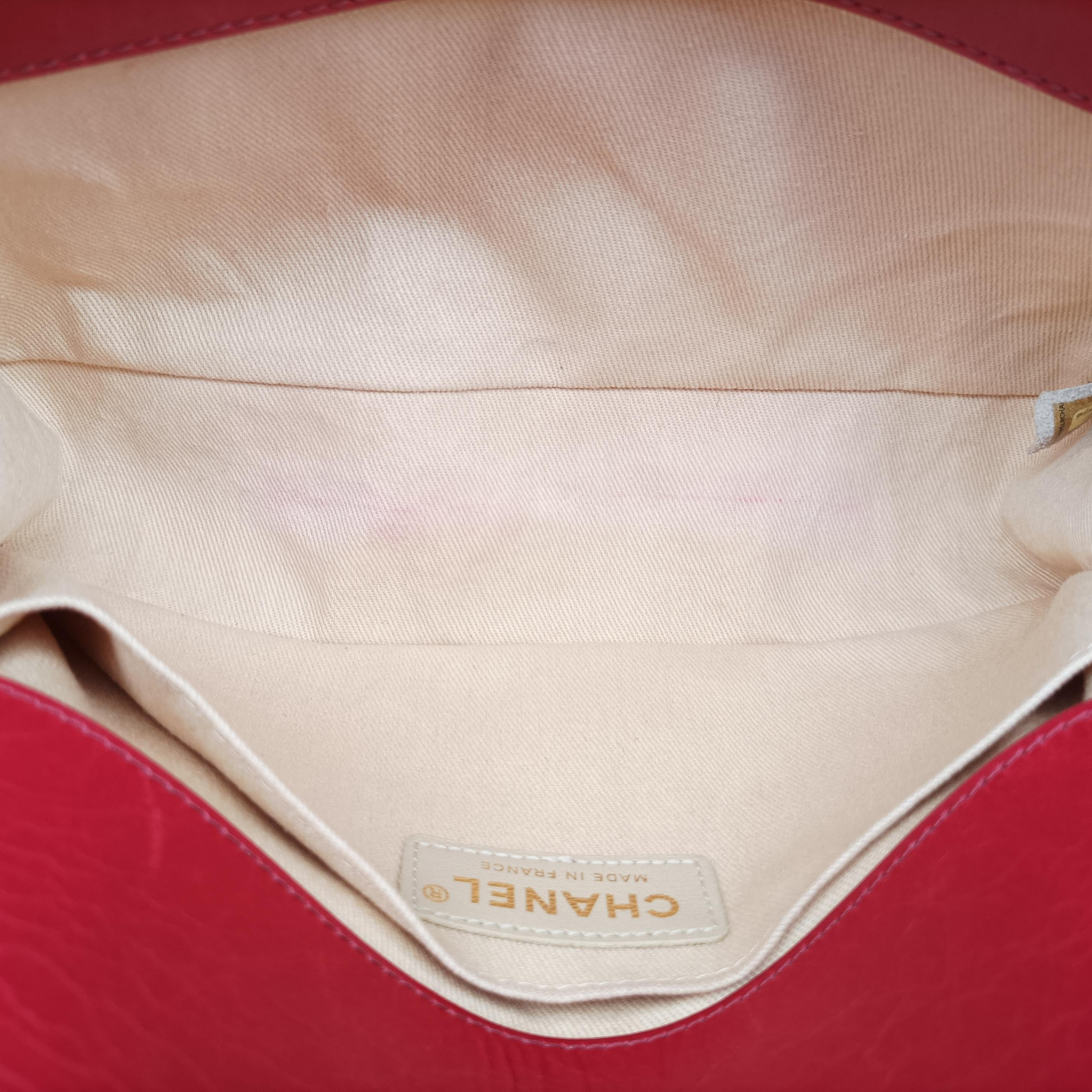 Pre-owned Chanel BOY CHANEL Red Leather A67086 shoulderbag | stylenewstar