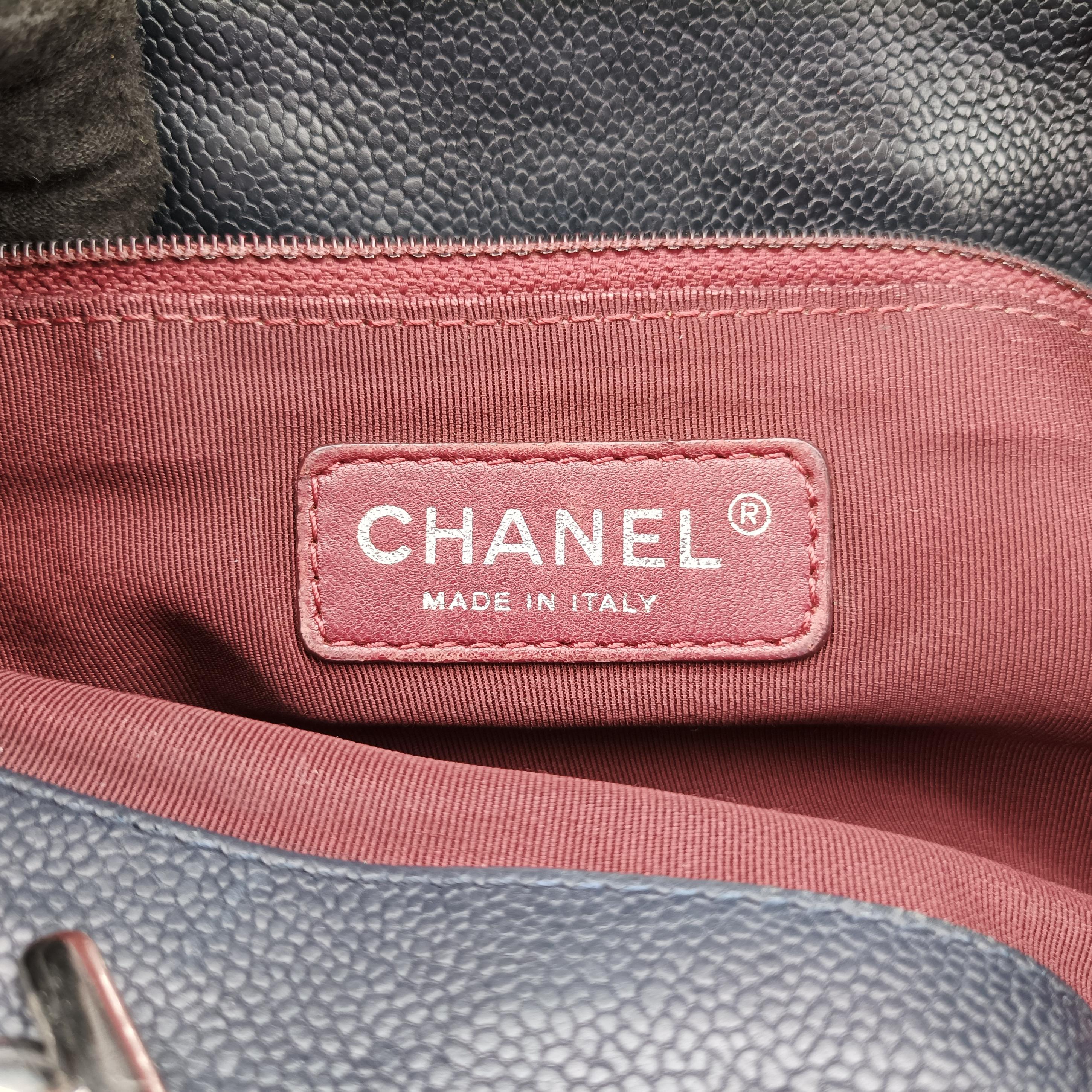 Pre-owned Chanel French Riviera Hobo Dark Navy Leather A66804 shoulderbag | stylenewstar