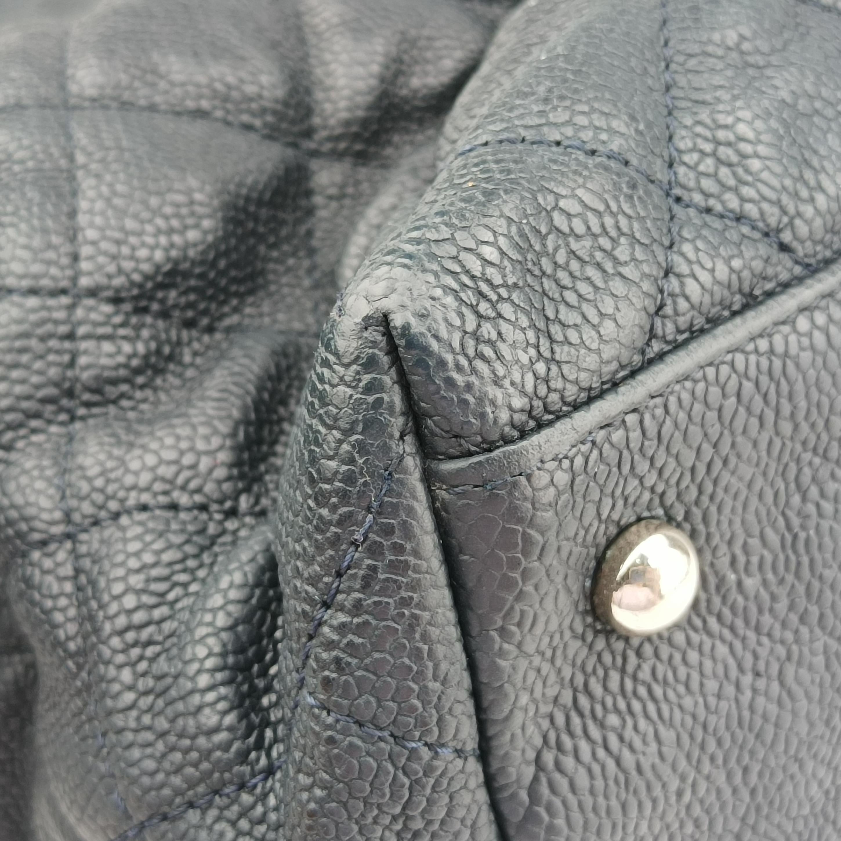 Pre-owned Chanel French Riviera Hobo Dark Navy Leather A66804 shoulderbag | stylenewstar