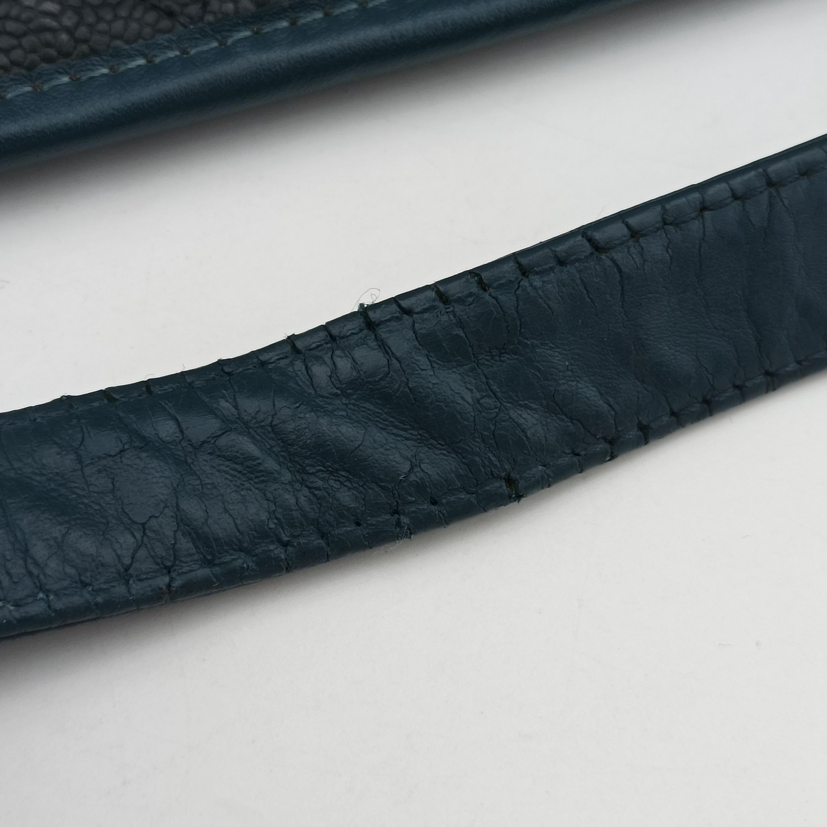 Pre-owned Chanel French Riviera Hobo Dark Navy Leather A66804 shoulderbag | stylenewstar