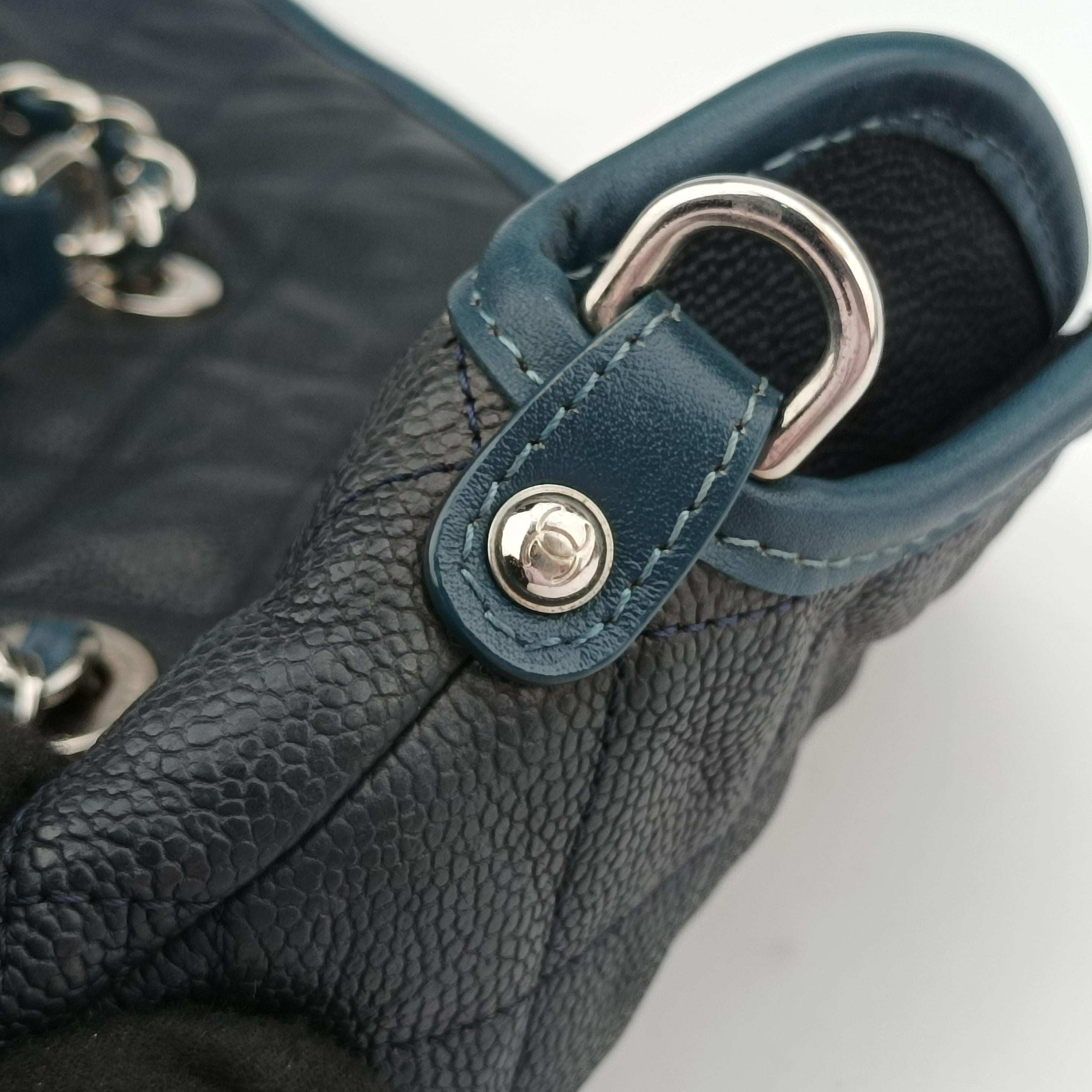 Pre-owned Chanel French Riviera Hobo Dark Navy Leather A66804 shoulderbag | stylenewstar