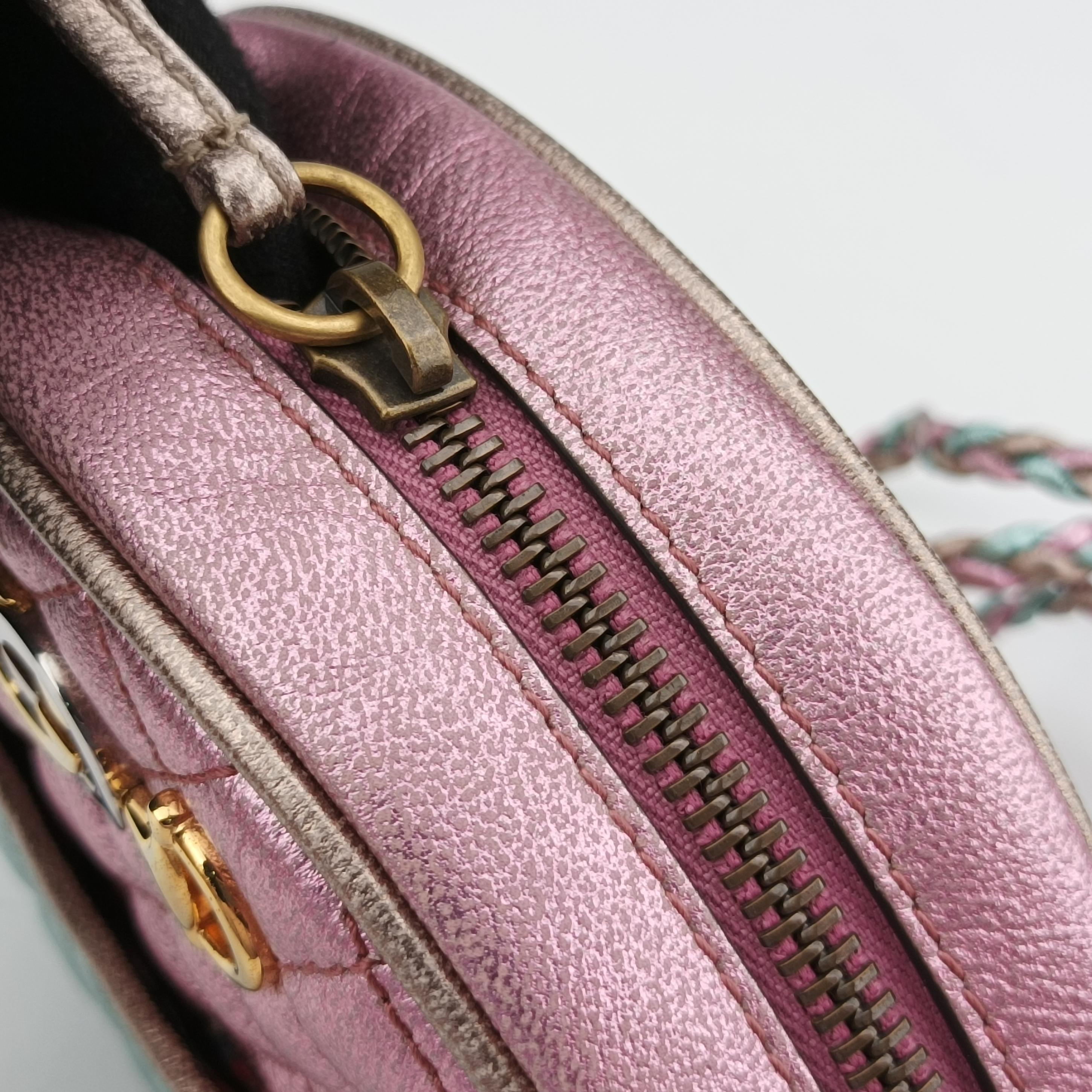 Pre-owned Gucci Laminate pink×blue Leather 534951 shoulderbag | stylenewstar