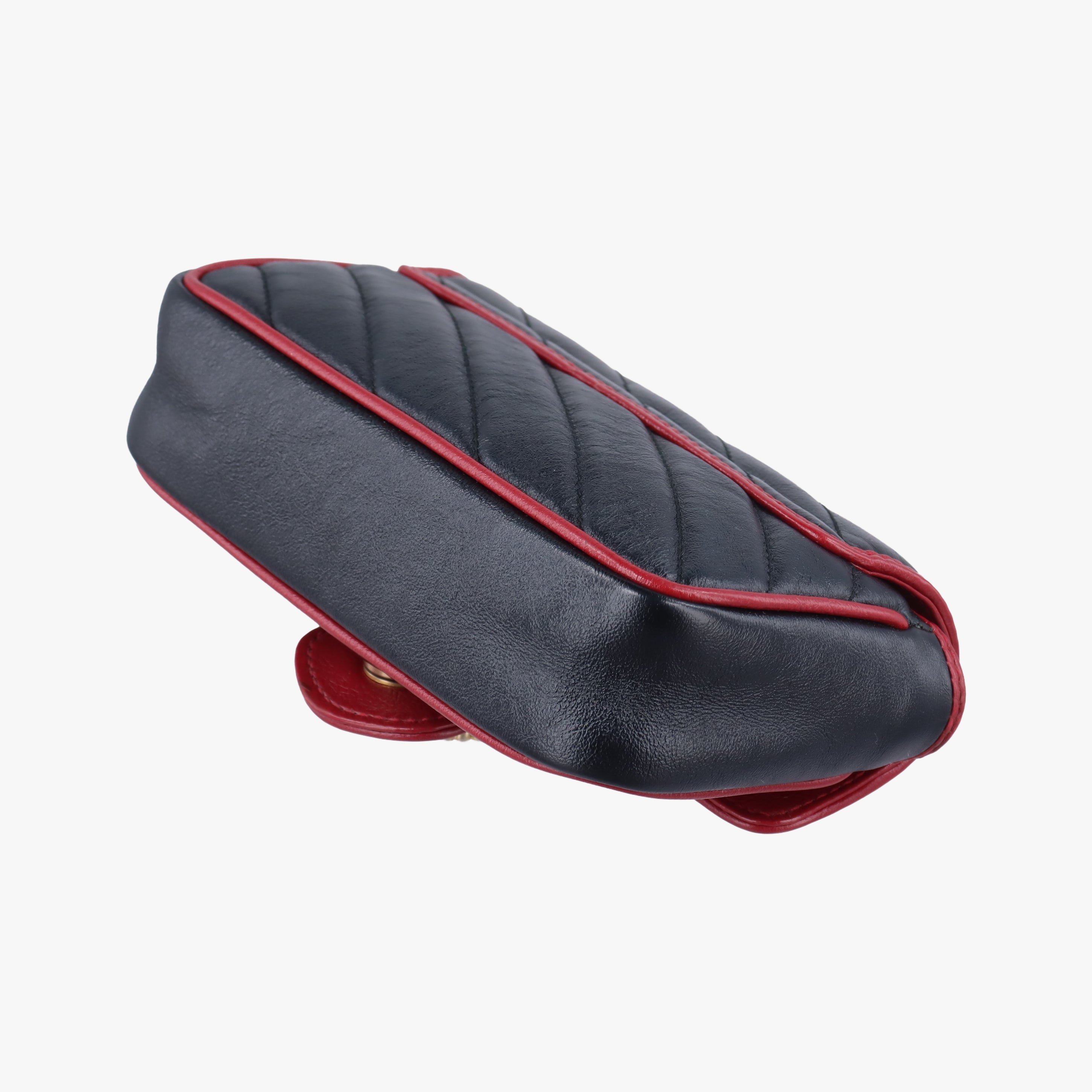 Secondhand Gucci GG Marmont Black×Red Leather 574969 shoulderbag | stylenewstar