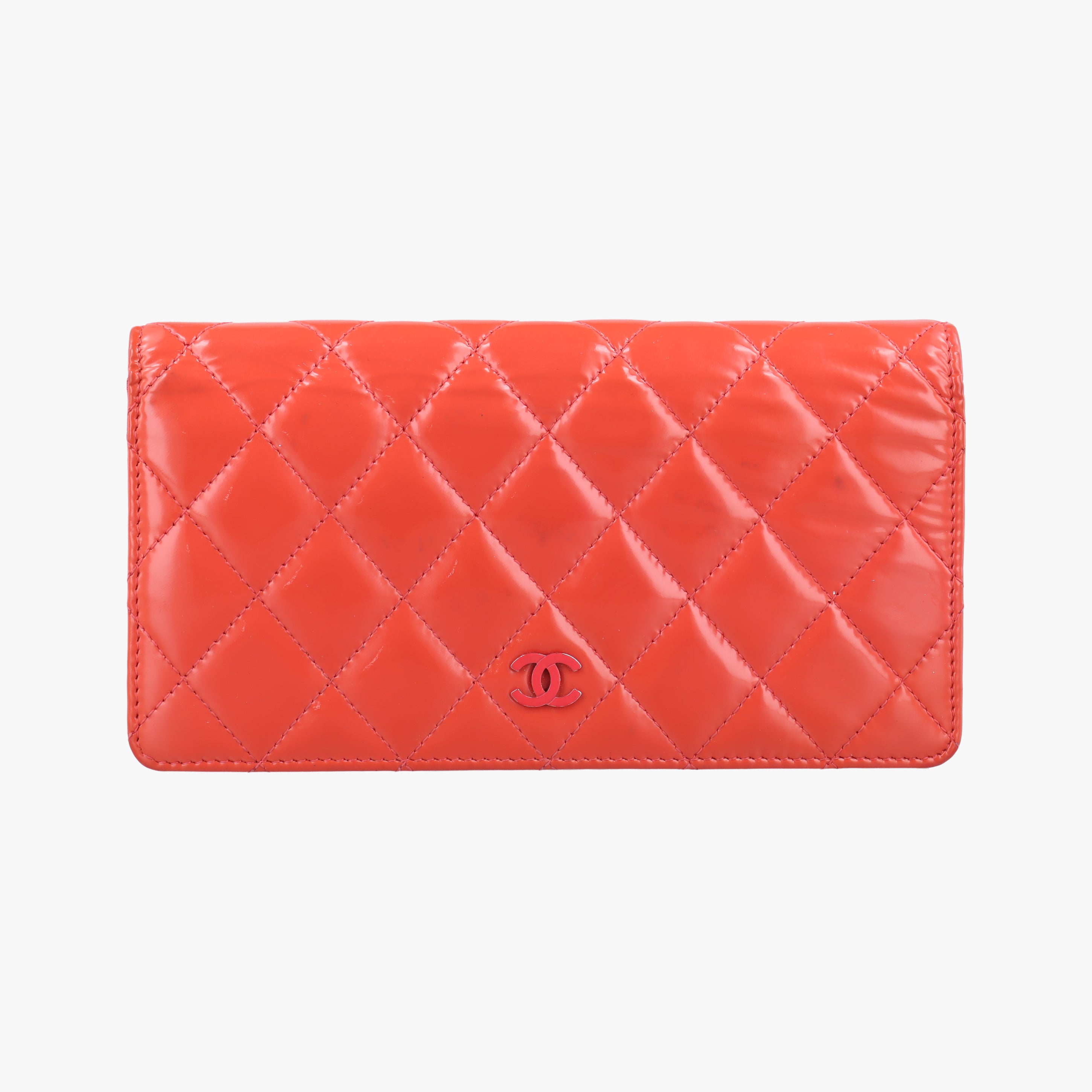 Pre-owned Chanel Quilted CC logo Orange Patent A31509 long-wallet | stylenewstar