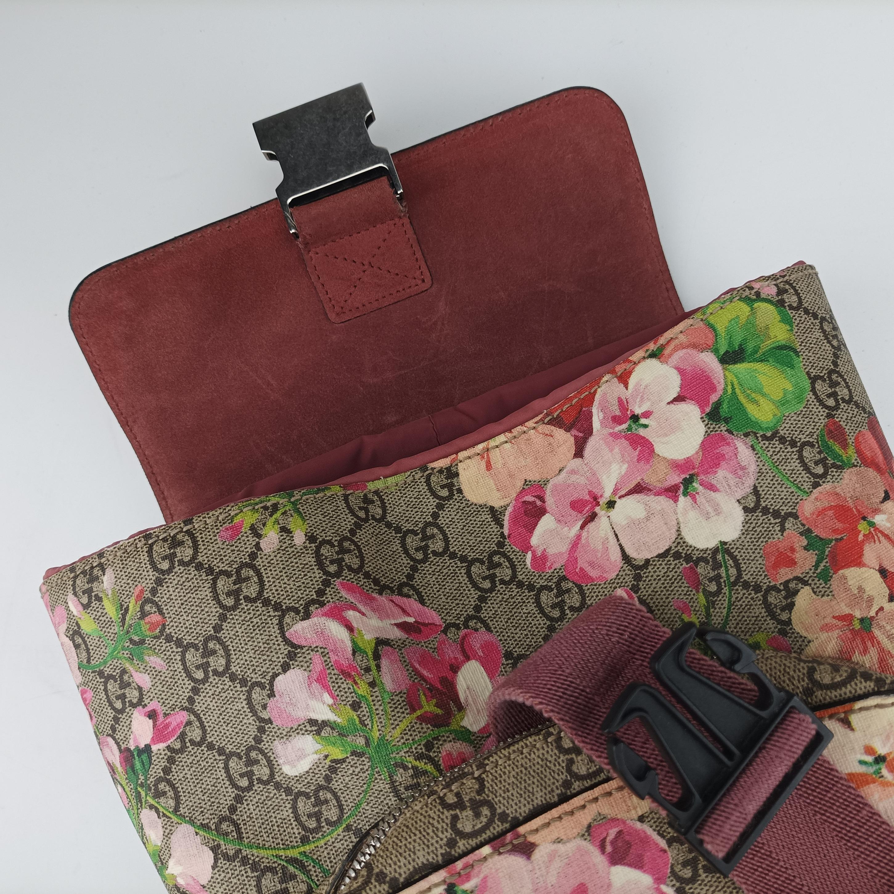 Pre-owned Gucci GG Blooms Beige×Multicolour PVC coated canvas 410544 backpack/rucksack | stylenewstar