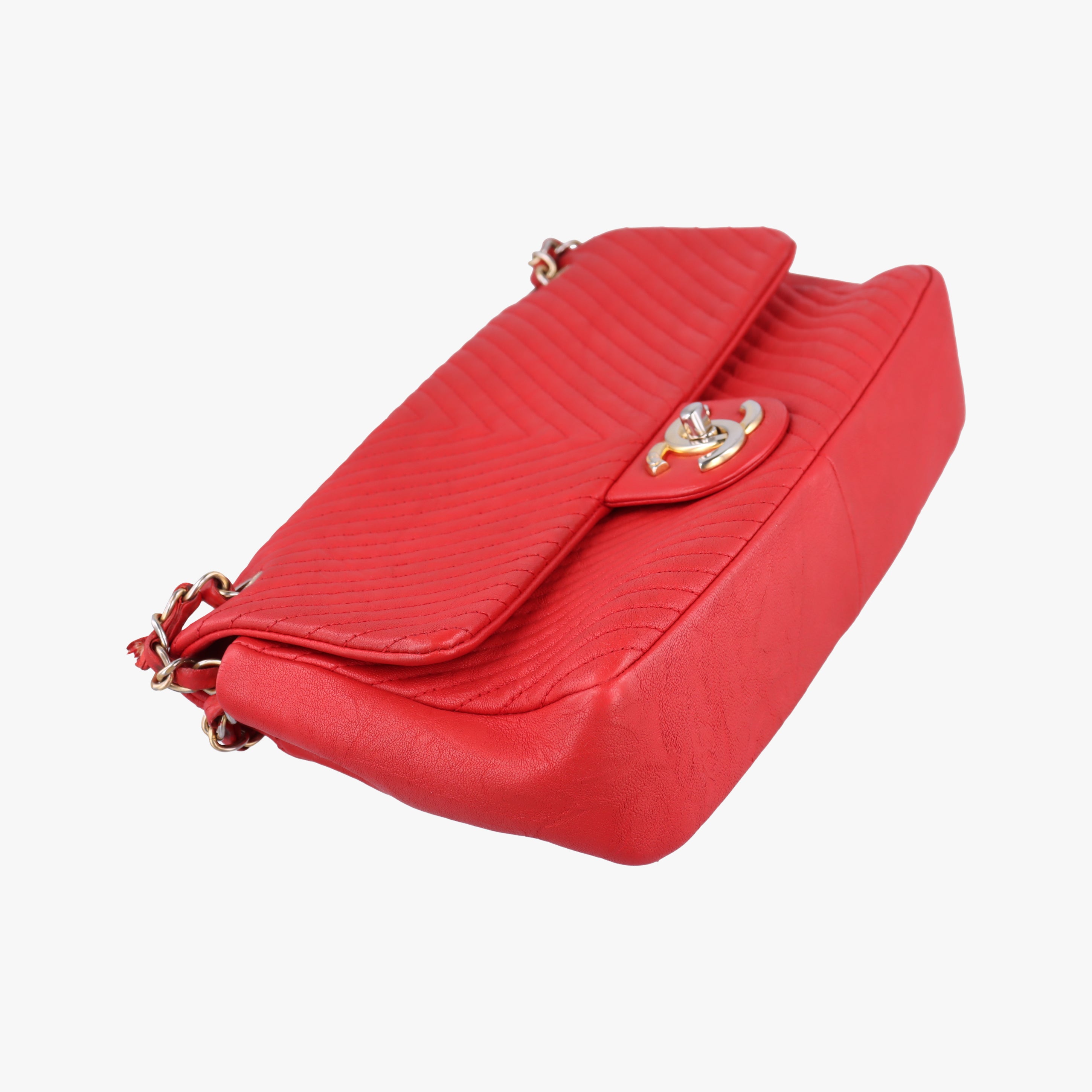 Pre-owned Chanel V stitch Red lambskin A92088 shoulderbag | stylenewstar