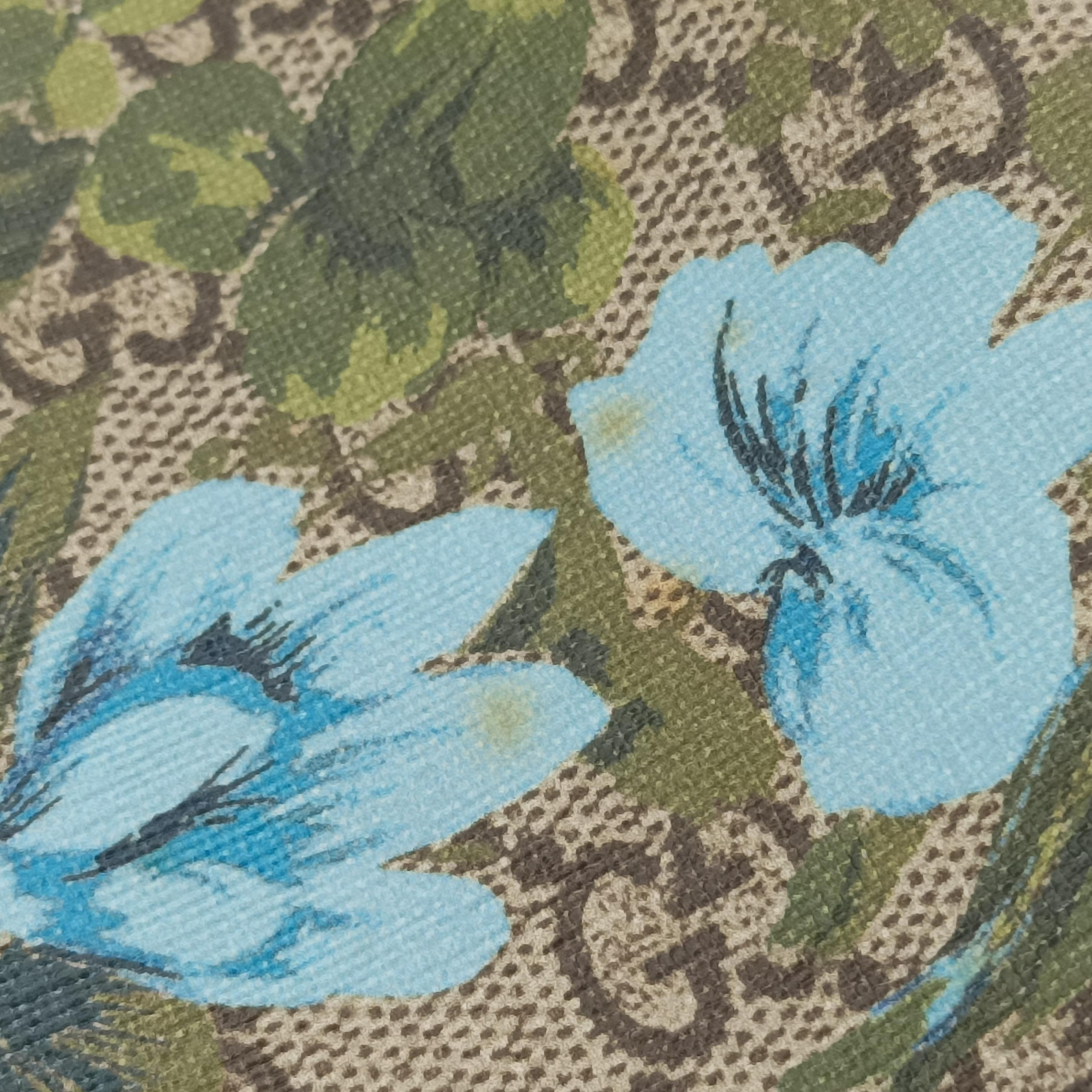 Pre-owned Gucci GG Supreme Linea C Blooms GucciGhost Beige x Multicolour PVC coated canvas 414476 shoulderbag | stylenewstar