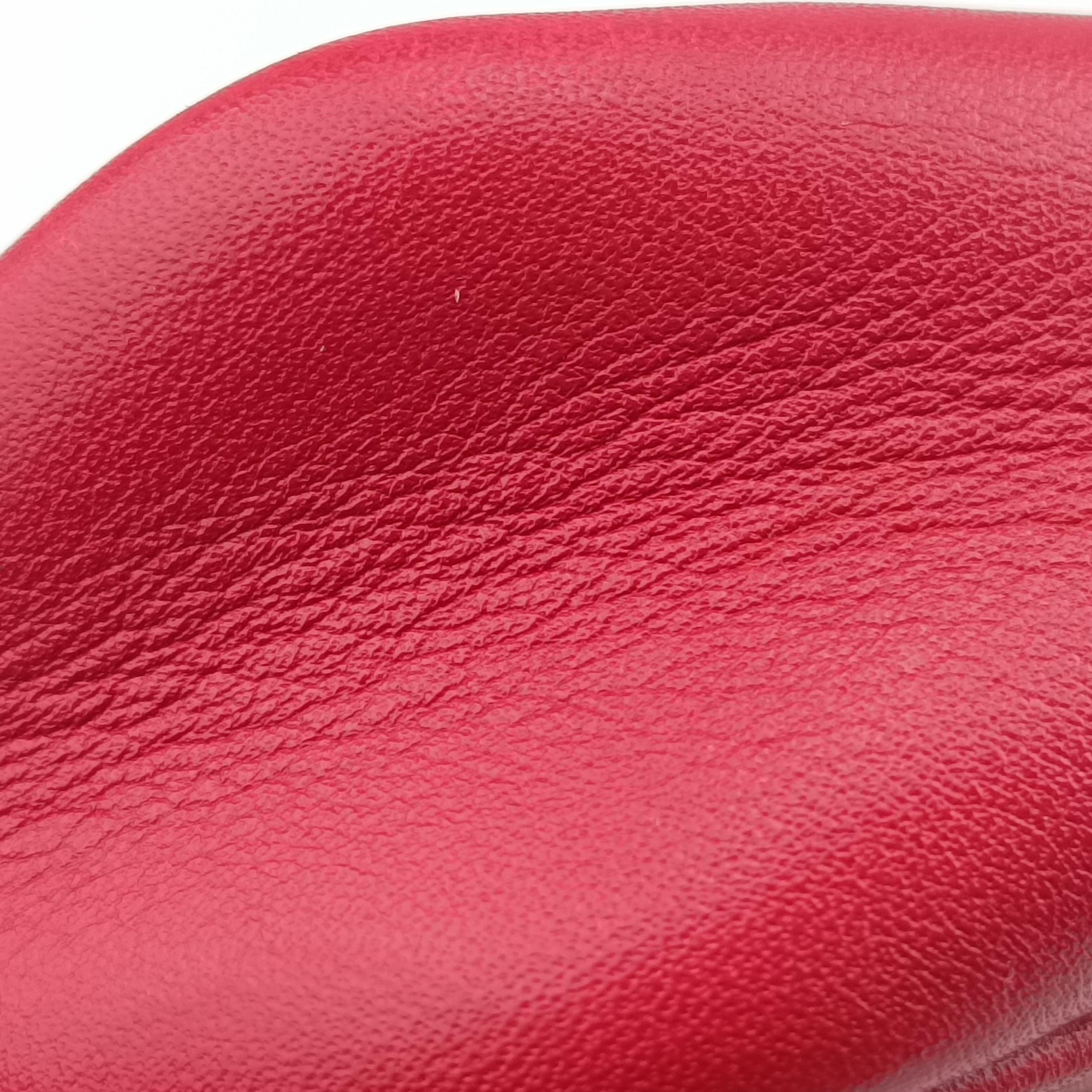 Pre-owned Gucci GG Marmont Red Leather 476433 shoulderbag | stylenewstar