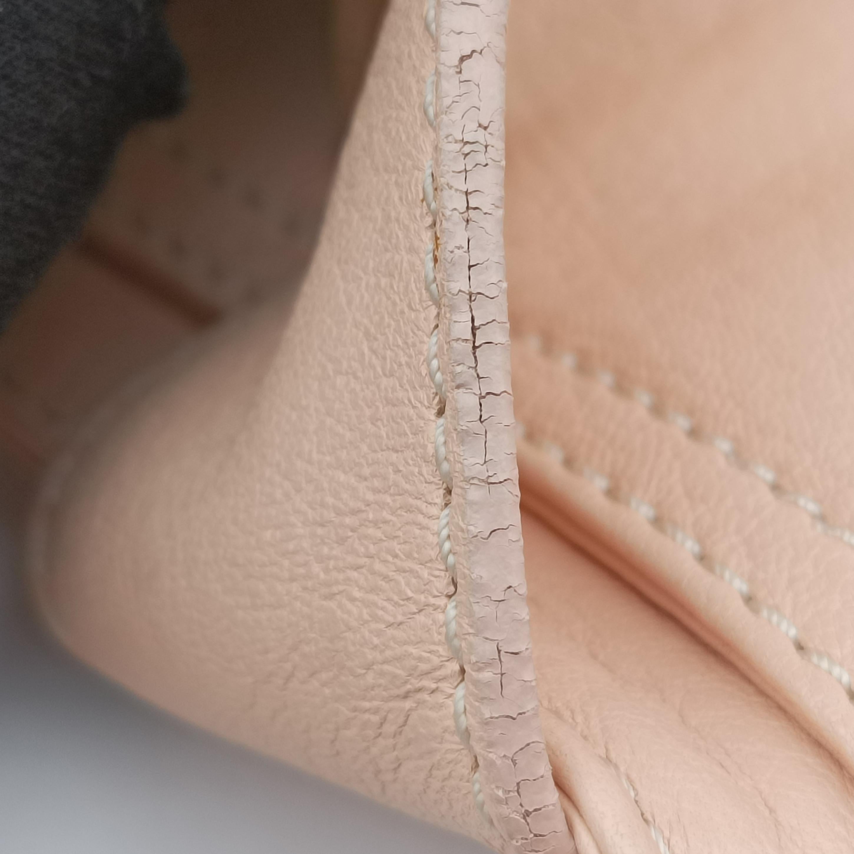 Pre-owned Fendi Mamma Baguette Pink Leather 8BR463 clutchbag | stylenewstar