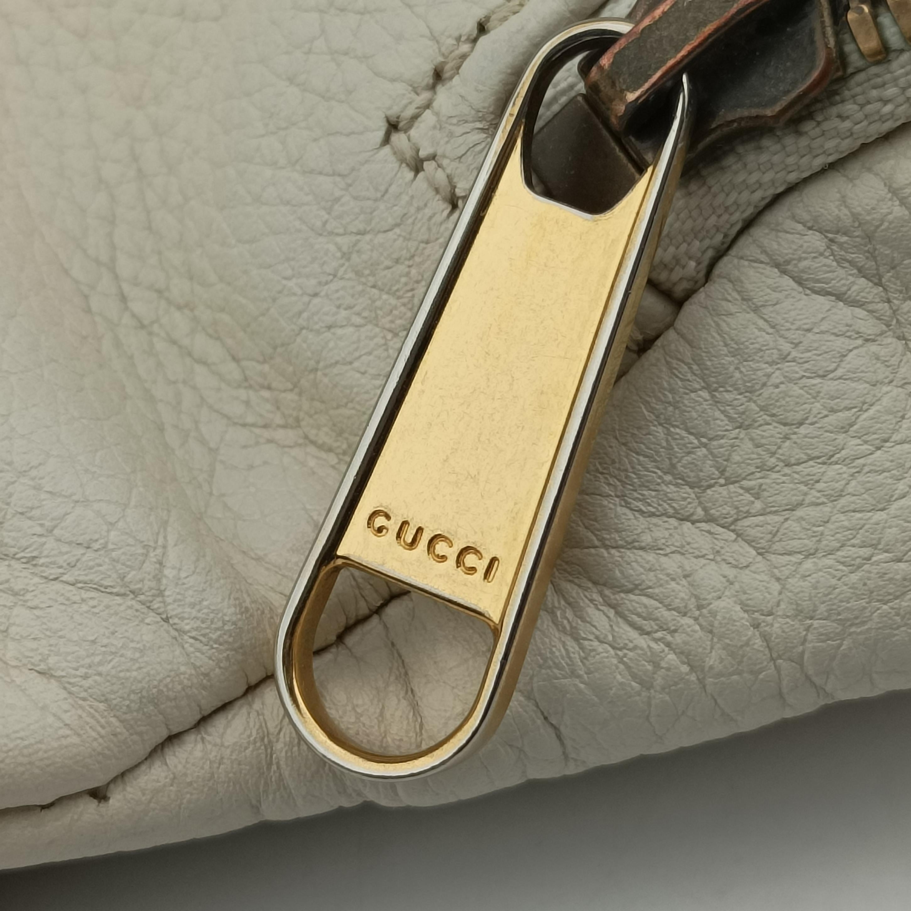 Pre-owned Gucci Gucci Print White Leather 493869 bum bag/waist bag | stylenewstar