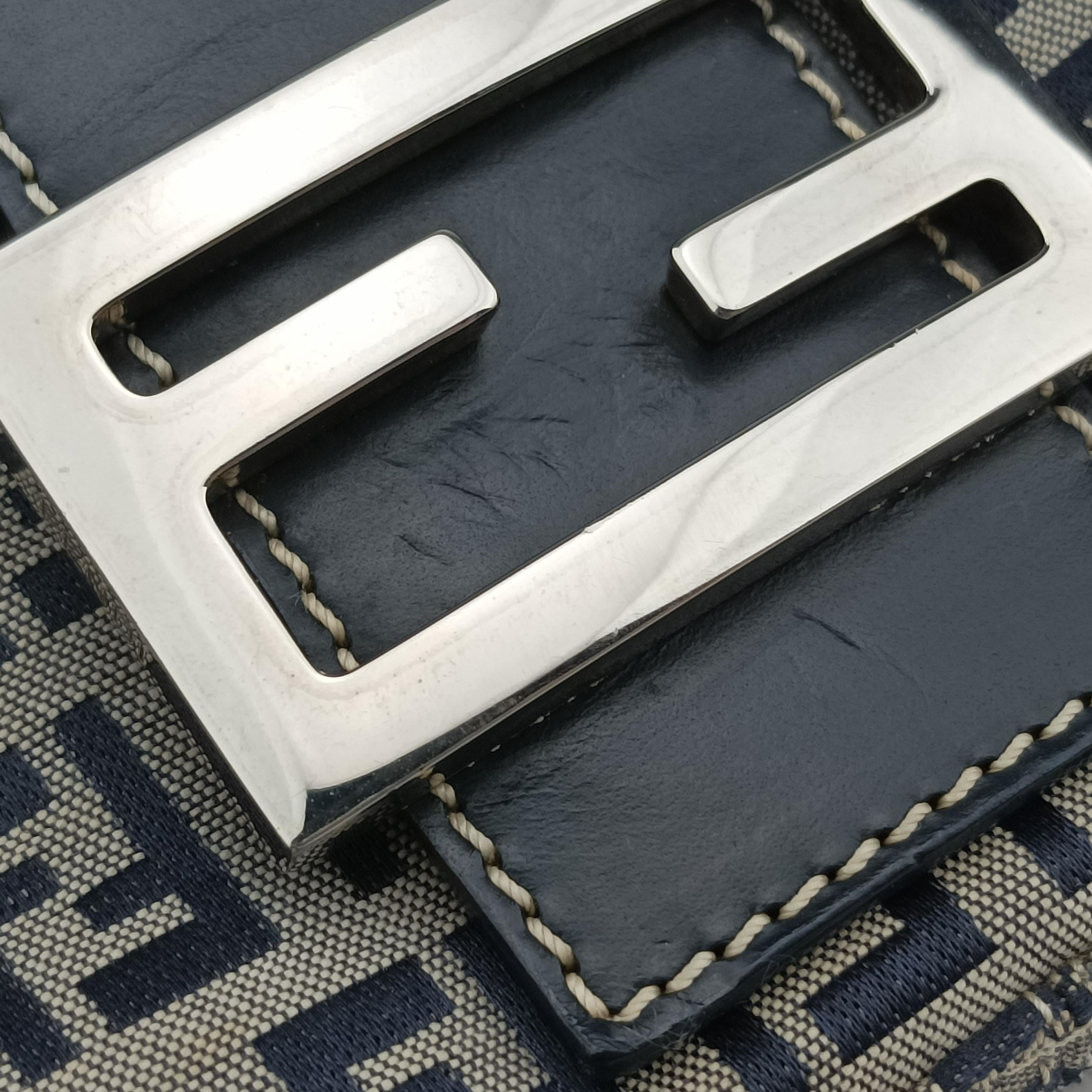 Secondhand Fendi Baguette Navy Jacquard 26424 shoulderbag | stylenewstar