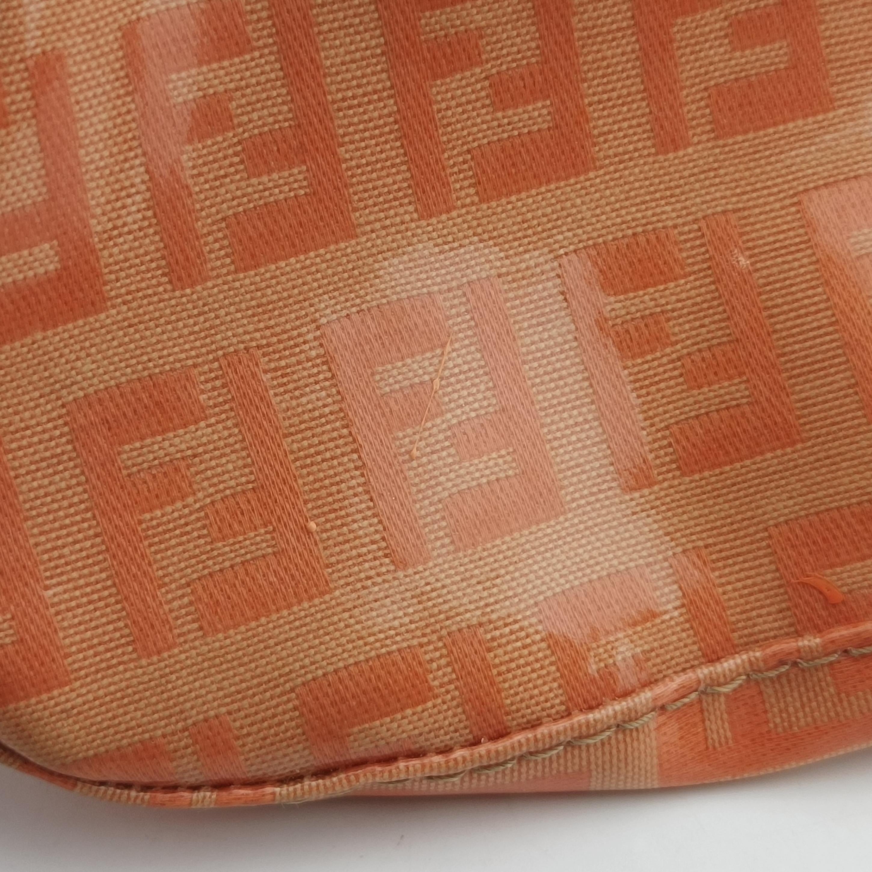 Pre-owned Fendi Baguette Pink Patent  shoulderbag | stylenewstar