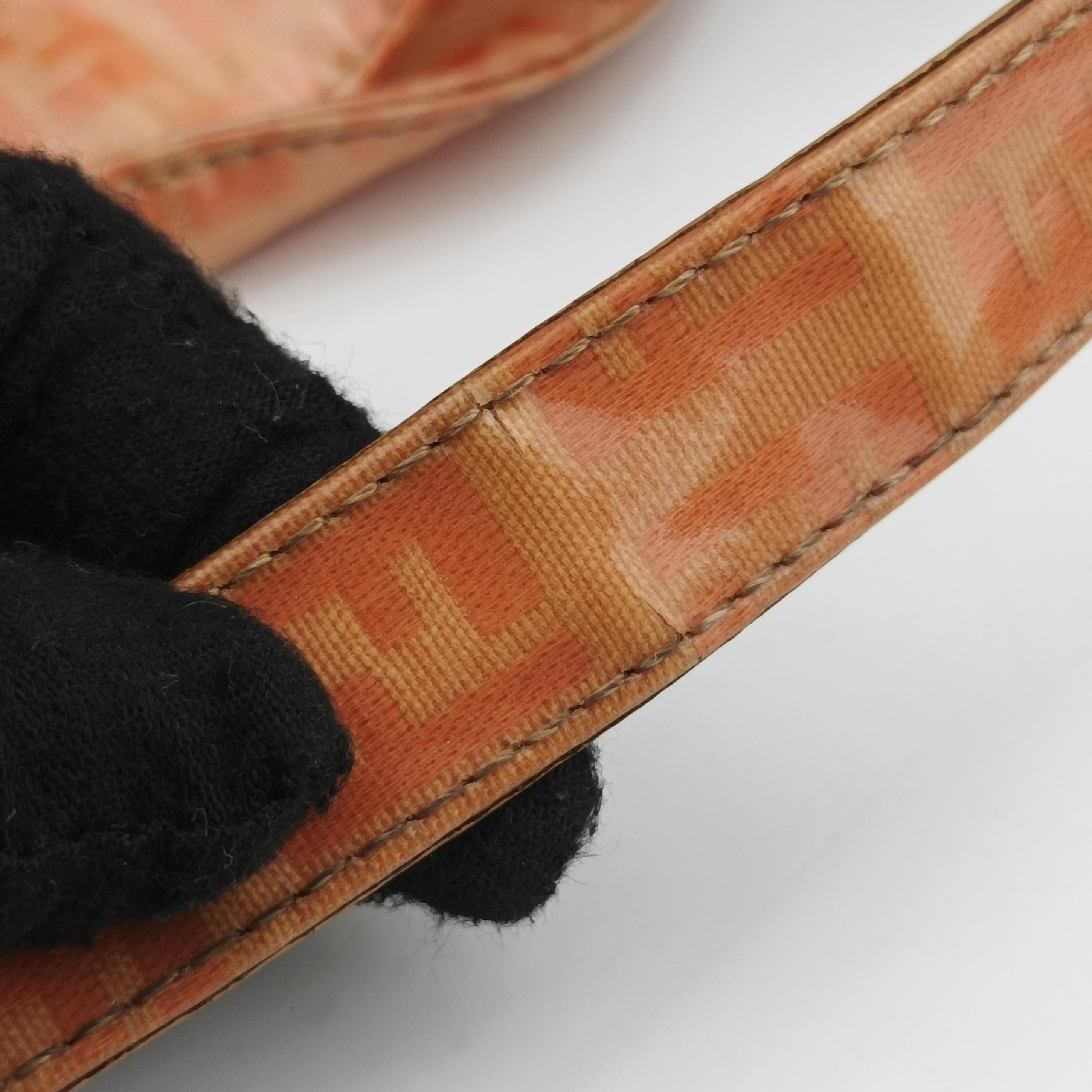 Pre-owned Fendi Baguette Pink Patent  shoulderbag | stylenewstar