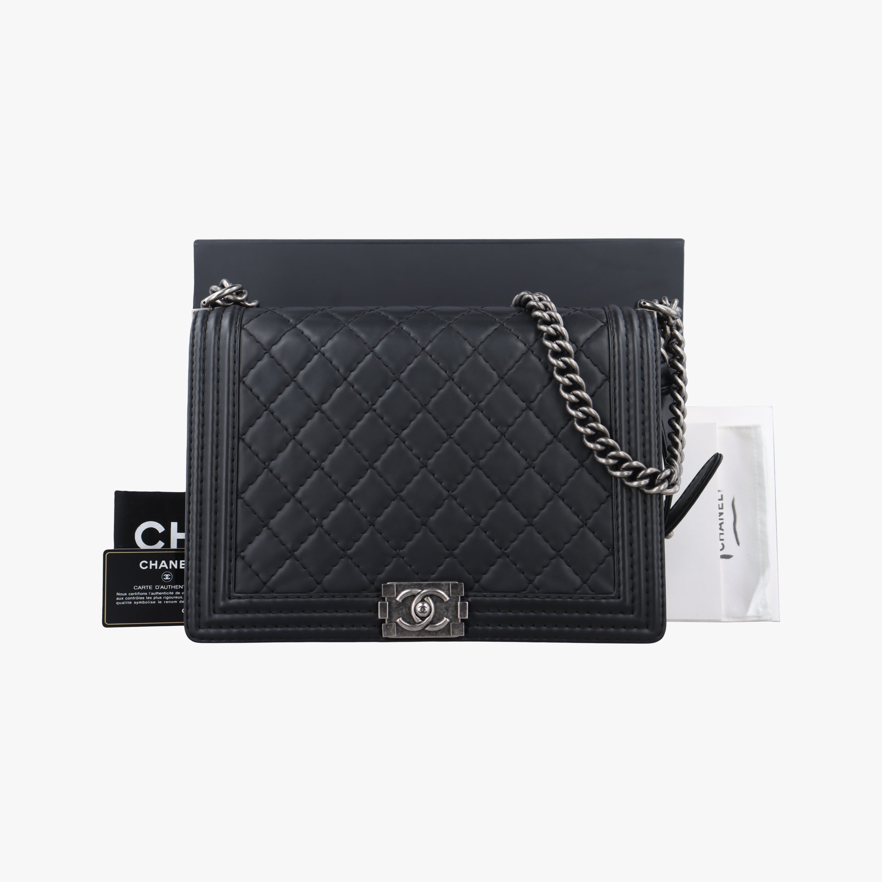 Pre-owned Chanel BOY CHANEL Black lambskin A66298 shoulderbag | stylenewstar