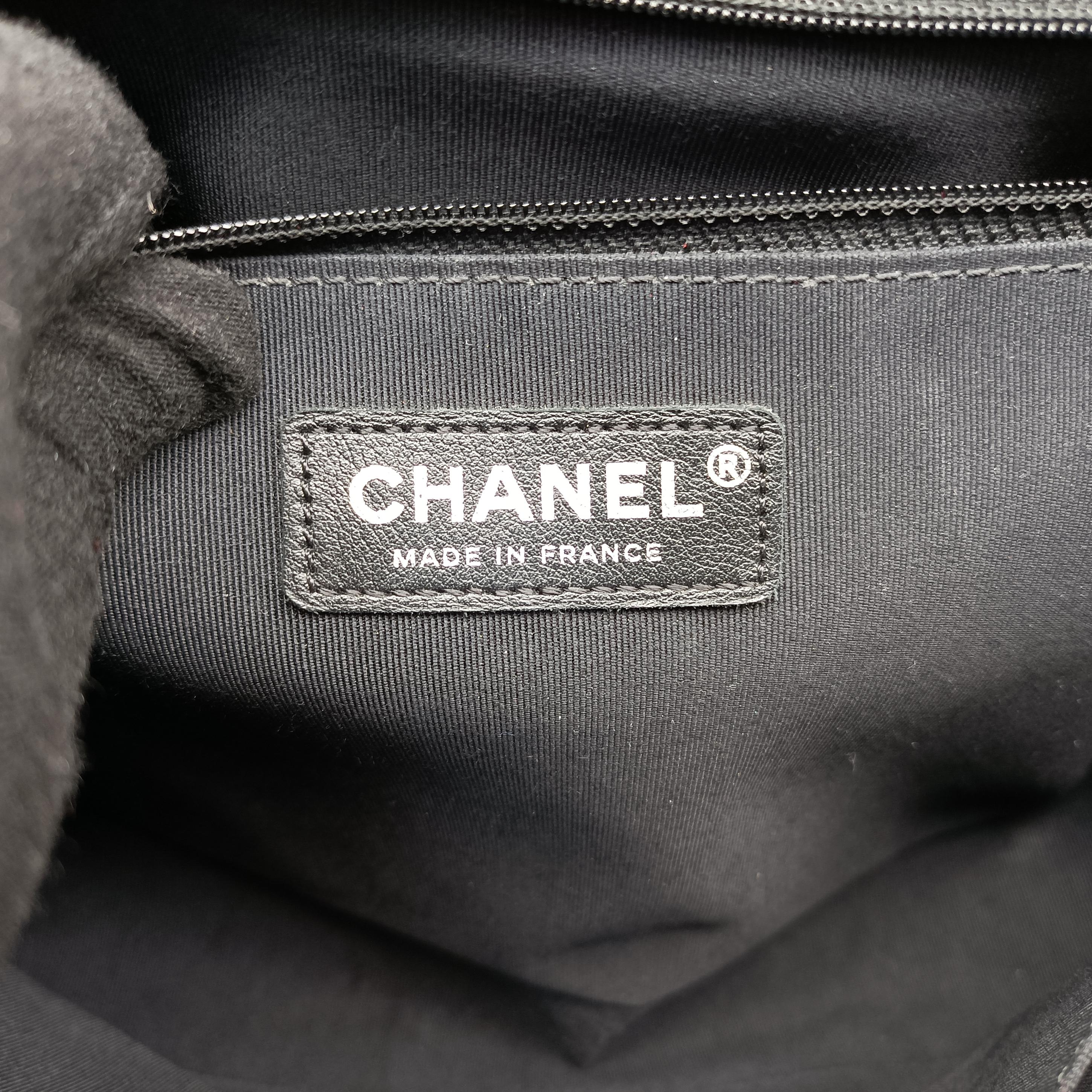 Pre-owned Chanel BOY CHANEL Black lambskin A66298 shoulderbag | stylenewstar