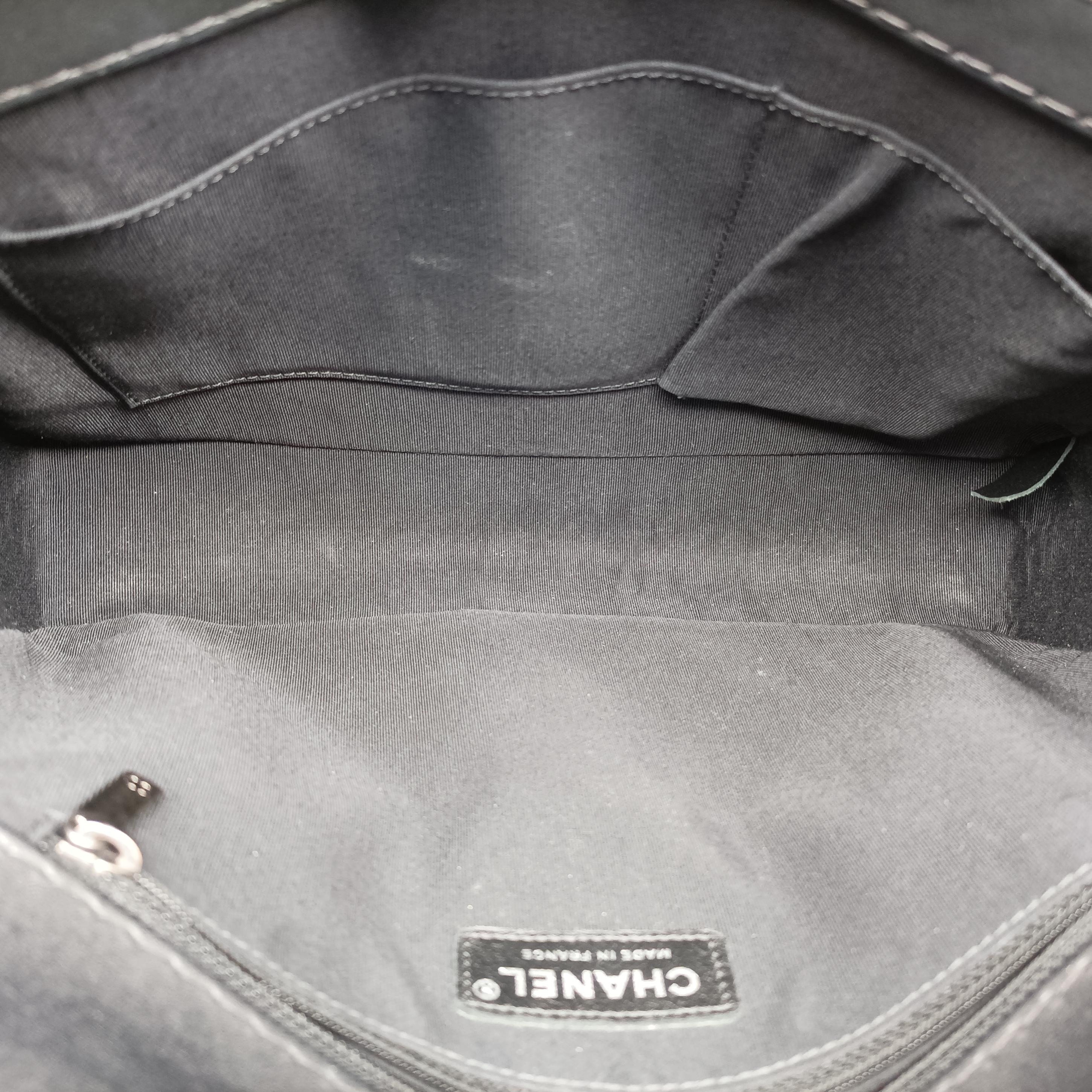 Pre-owned Chanel BOY CHANEL Black lambskin A66298 shoulderbag | stylenewstar