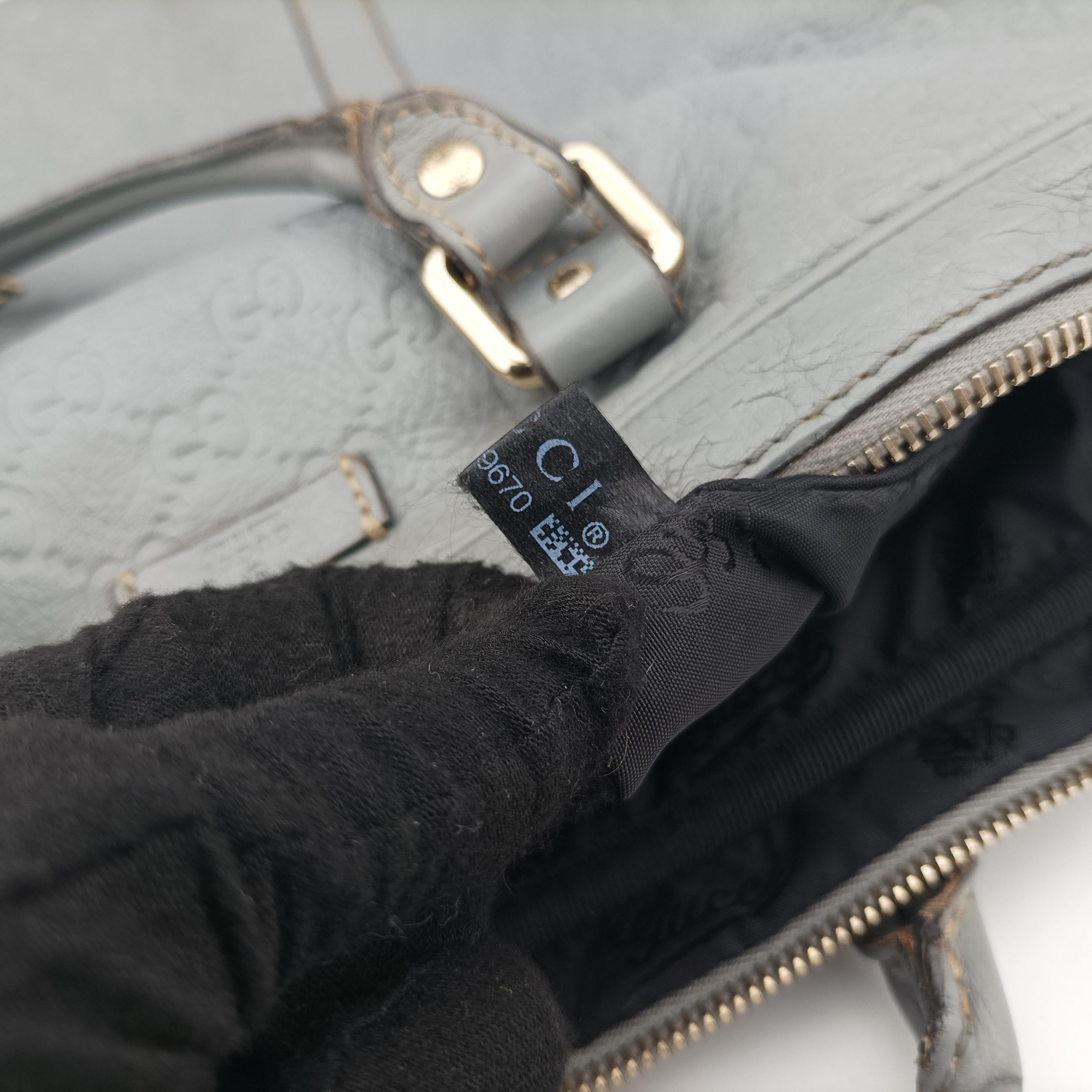 Secondhand Gucci GG plus GG Supreme Briefcase Grey Leather 201480 shoulderbag | stylenewstar