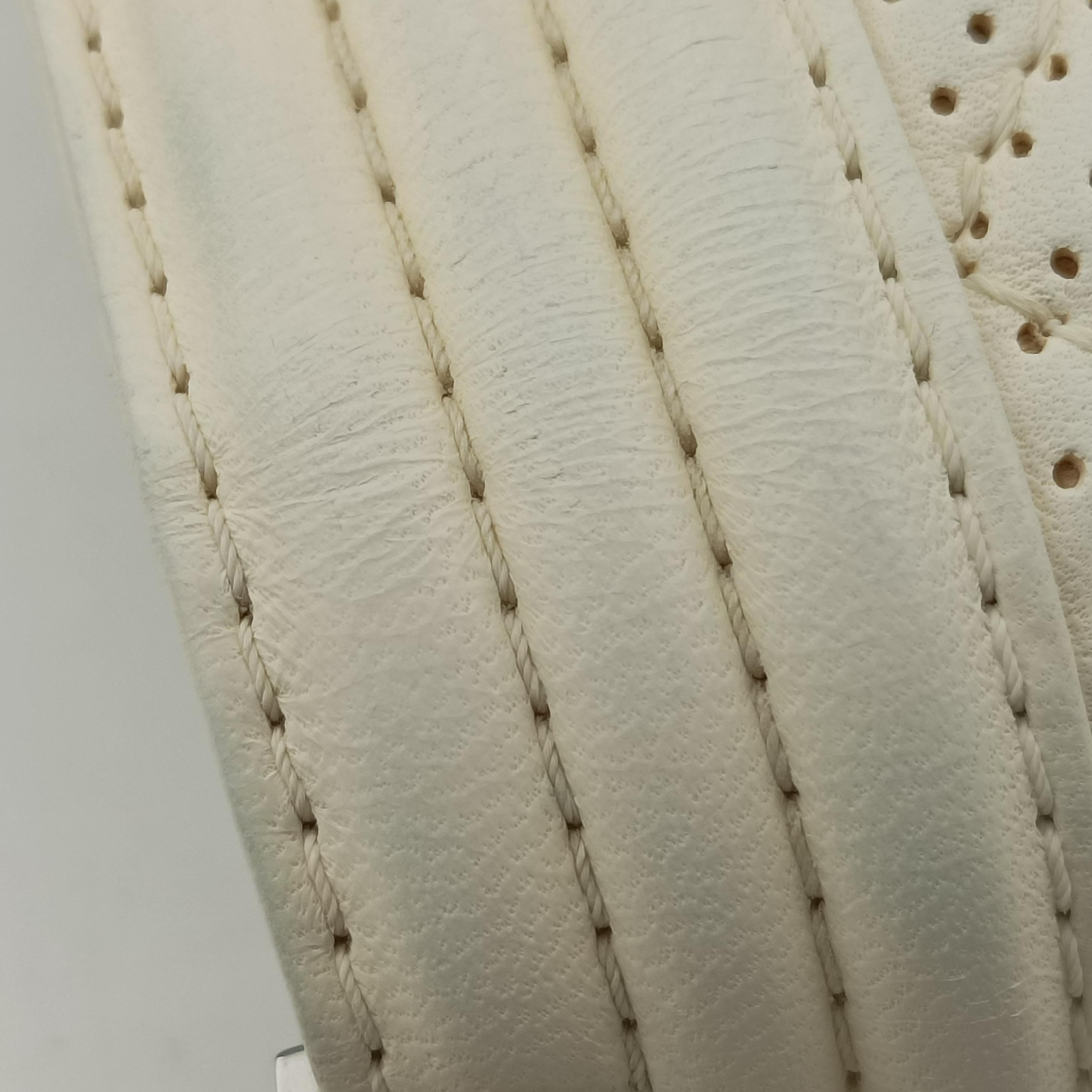 Pre-owned Chanel BOY CHANEL White Leather A67086 shoulderbag | stylenewstar