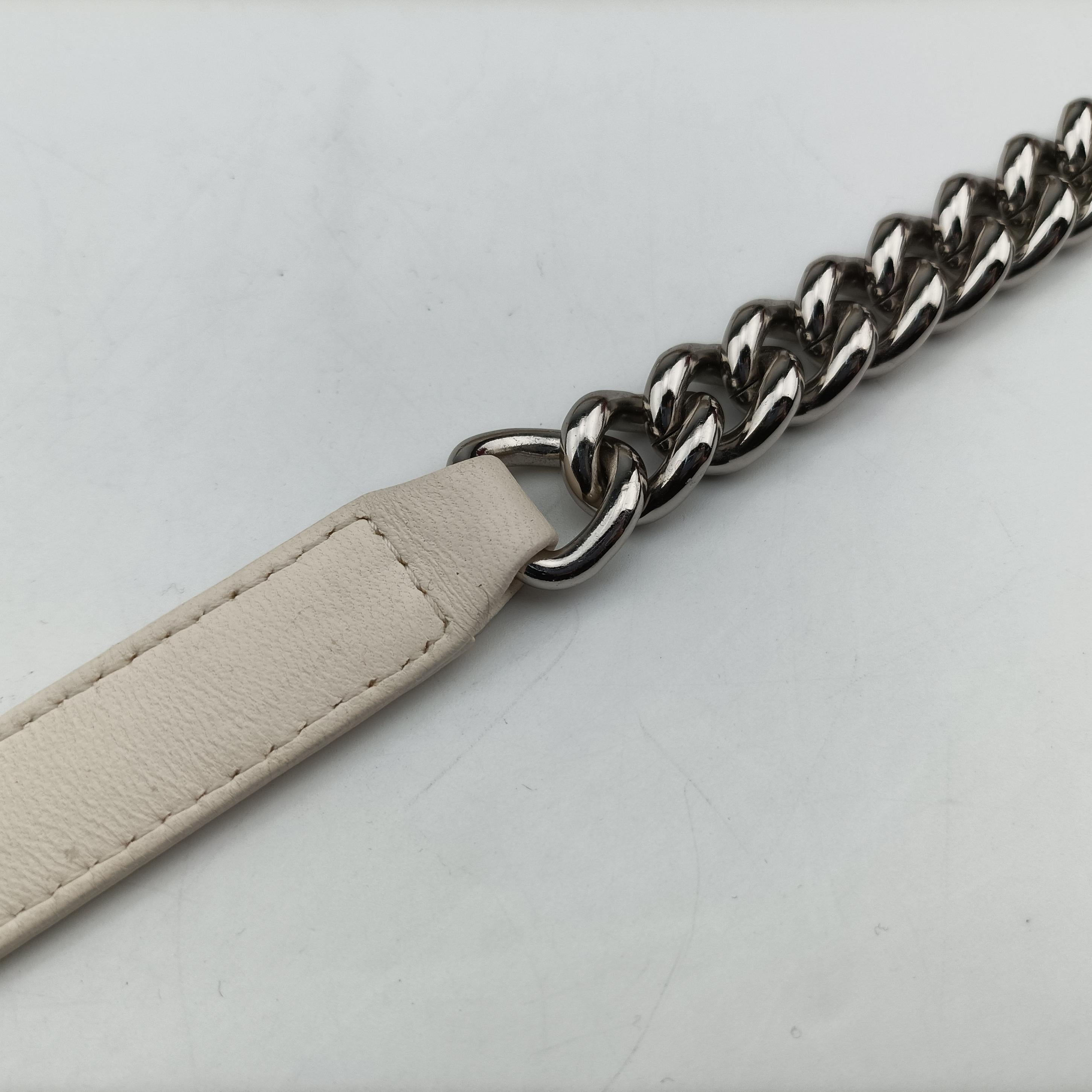 Pre-owned Chanel BOY CHANEL White Leather A67086 shoulderbag | stylenewstar