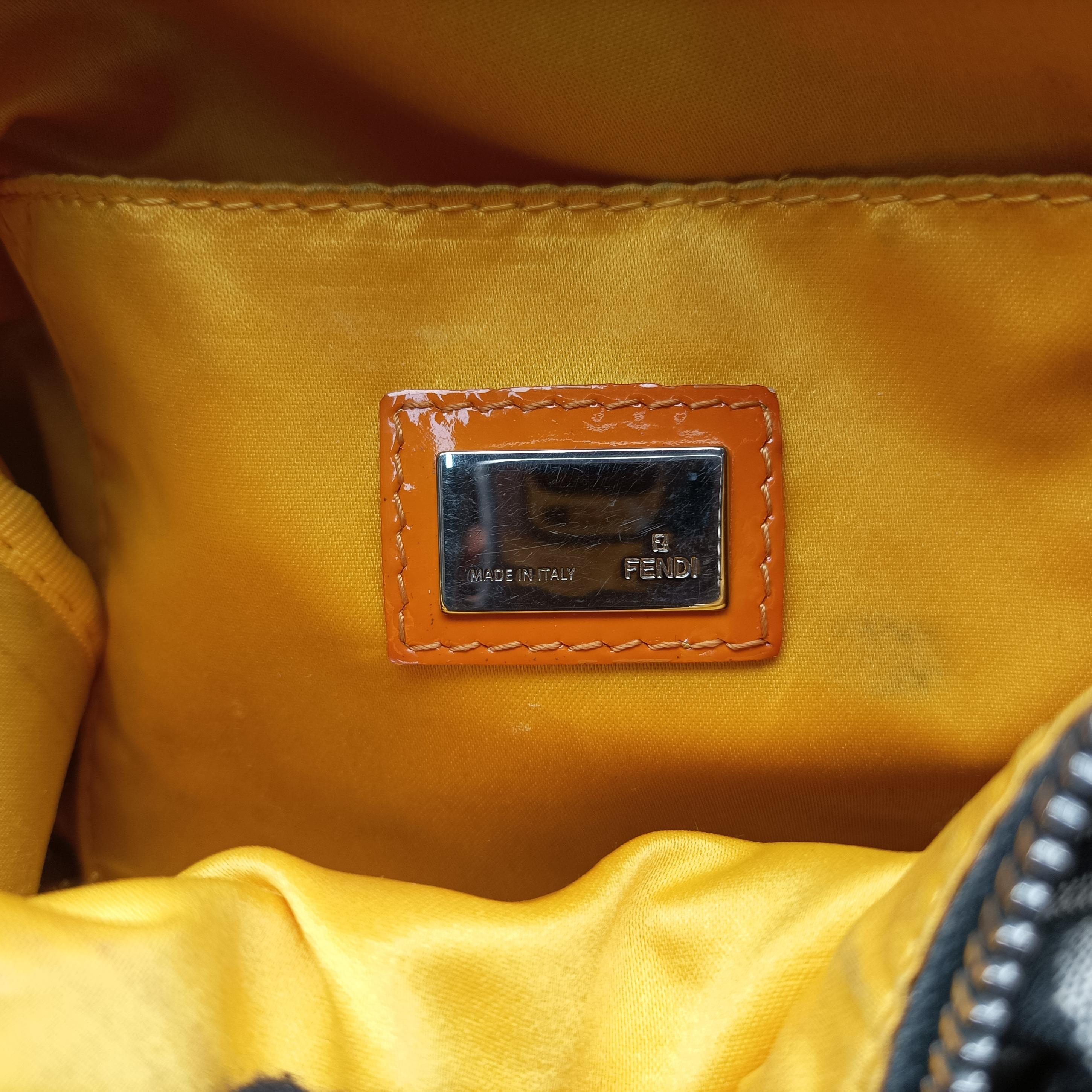 Pre-owned Fendi Zucchino Glitter Logo Multicolour canvas×patent 8BL068 handbag | stylenewstar