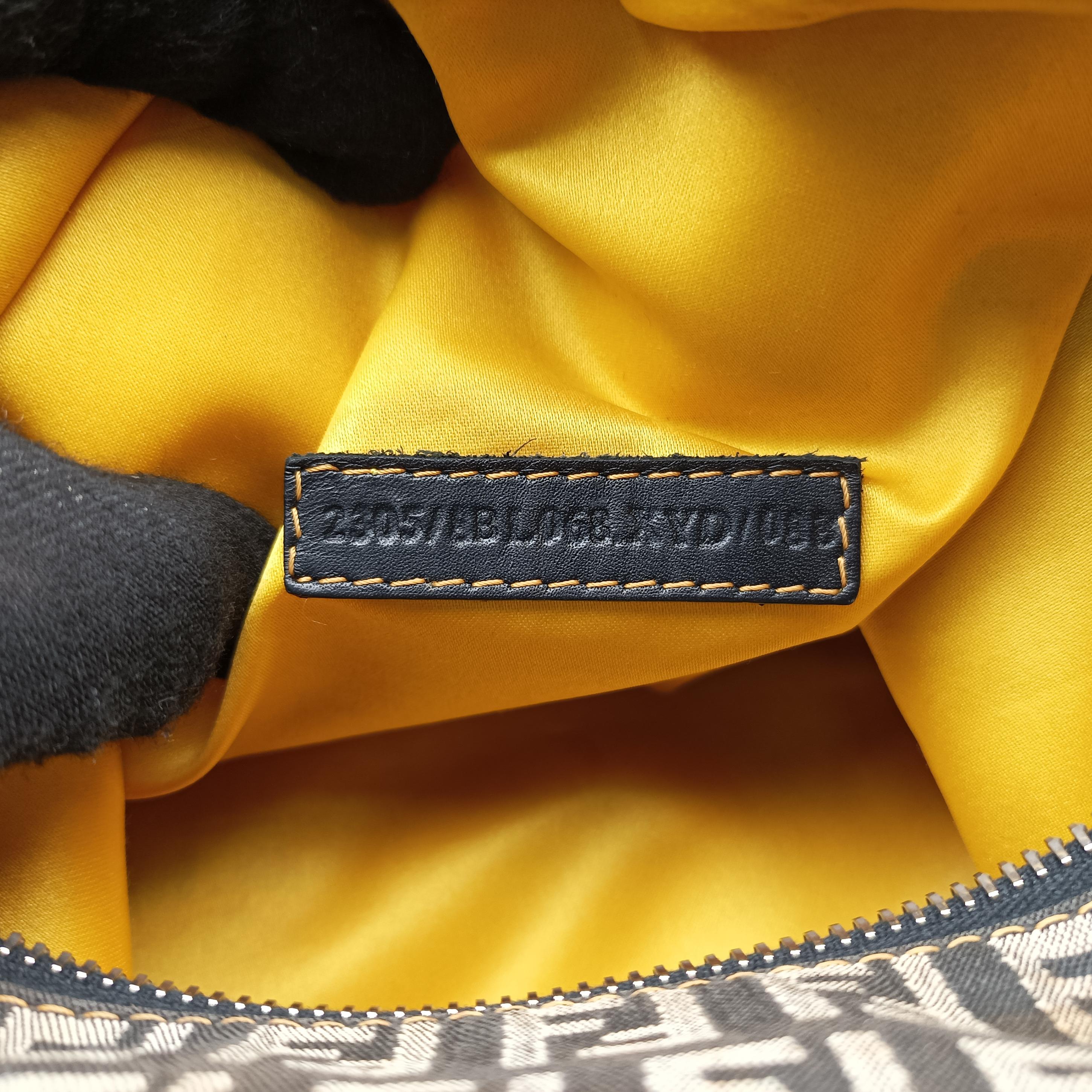 Pre-owned Fendi Zucchino Glitter Logo Multicolour canvas×patent 8BL068 handbag | stylenewstar