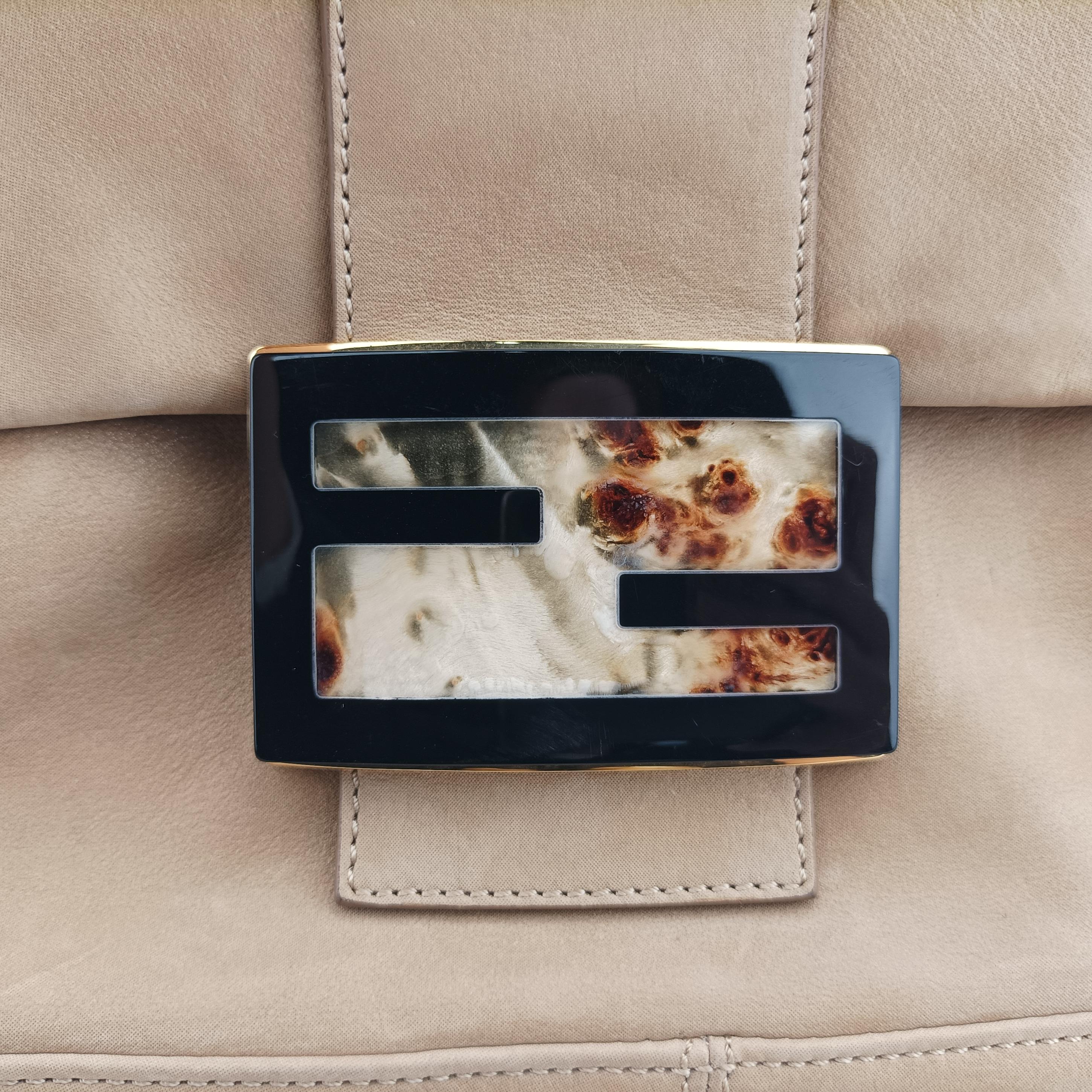 Pre-owned Fendi Big Mamma Forever Flap Beige Leather 8BR638 shoulderbag | stylenewstar