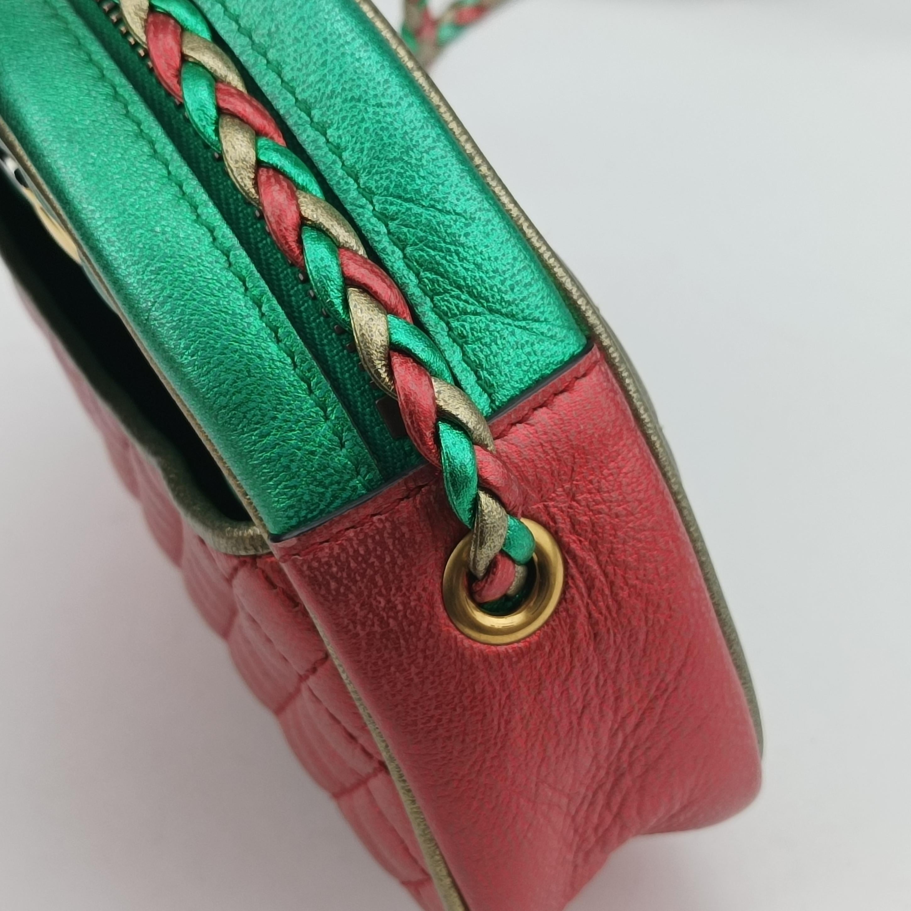 Pre-owned Gucci Laminate Red×Green Leather 534951 shoulderbag | stylenewstar