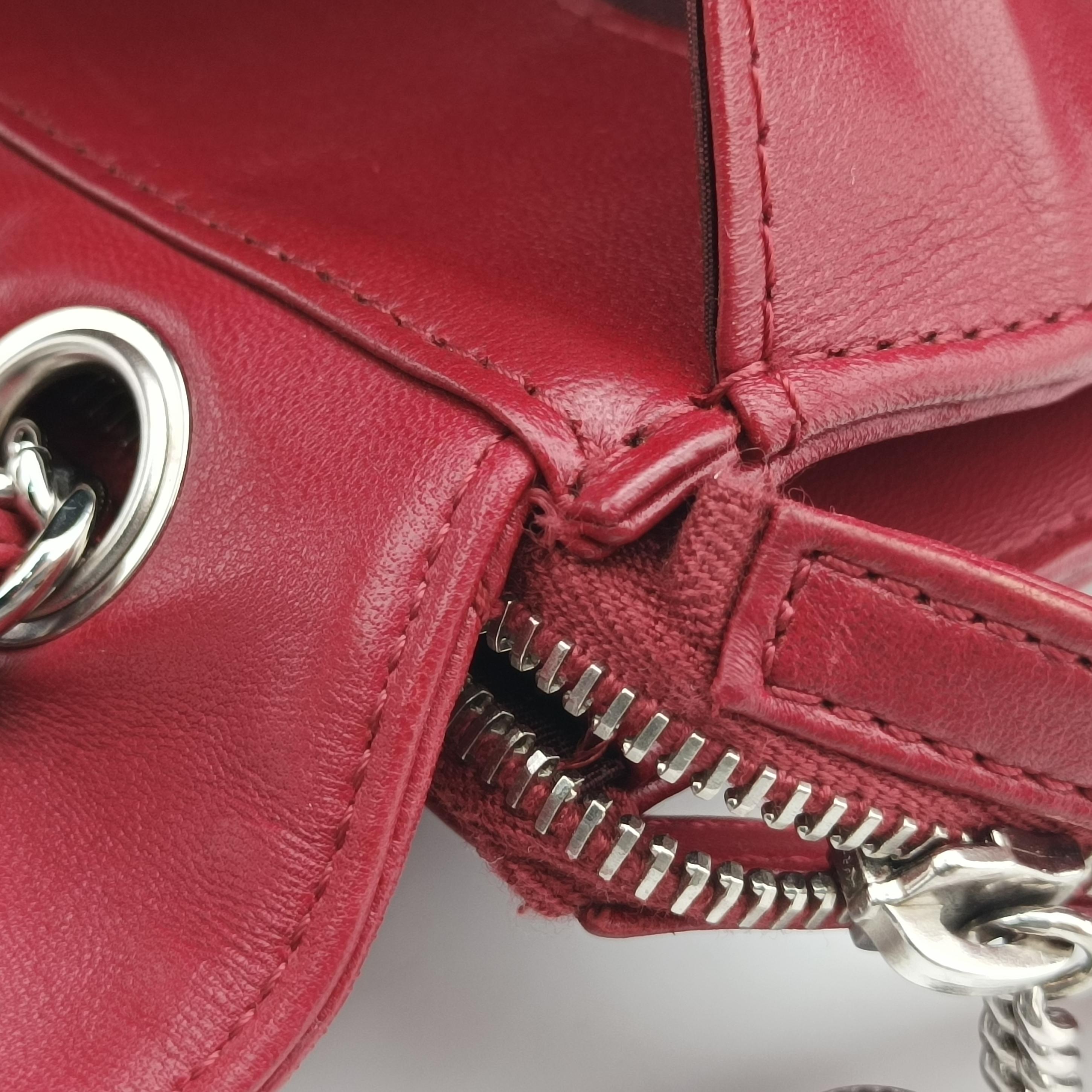 Secondhand Chanel 2.55 Matelasse Red lambskin A65615 shoulderbag | stylenewstar