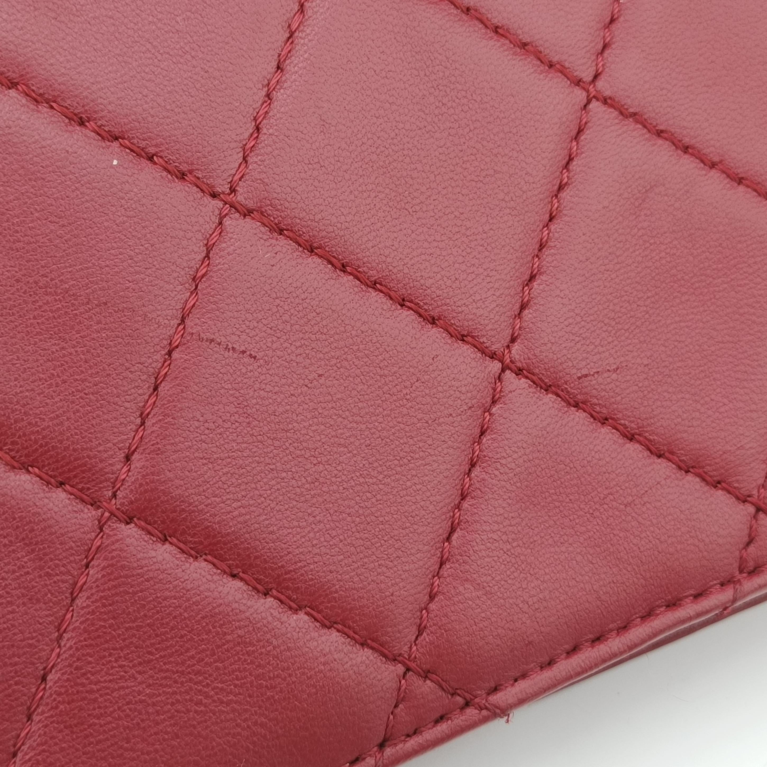 Secondhand Chanel 2.55 Matelasse Red lambskin A65615 shoulderbag | stylenewstar