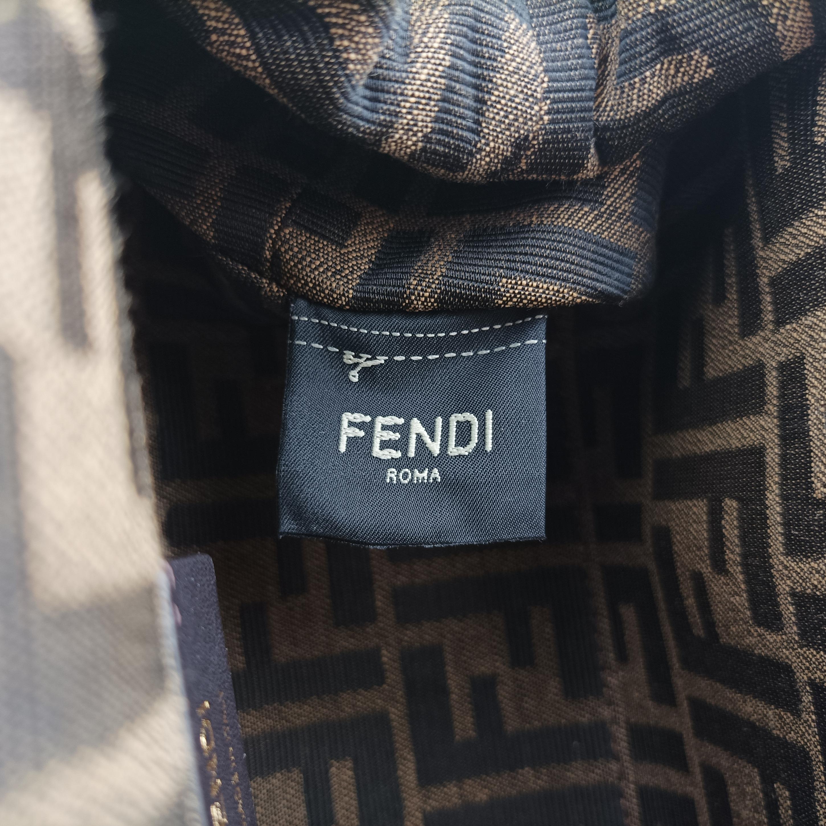 Secondhand Fendi First small Brown Leather 8BP129 shoulderbag | stylenewstar