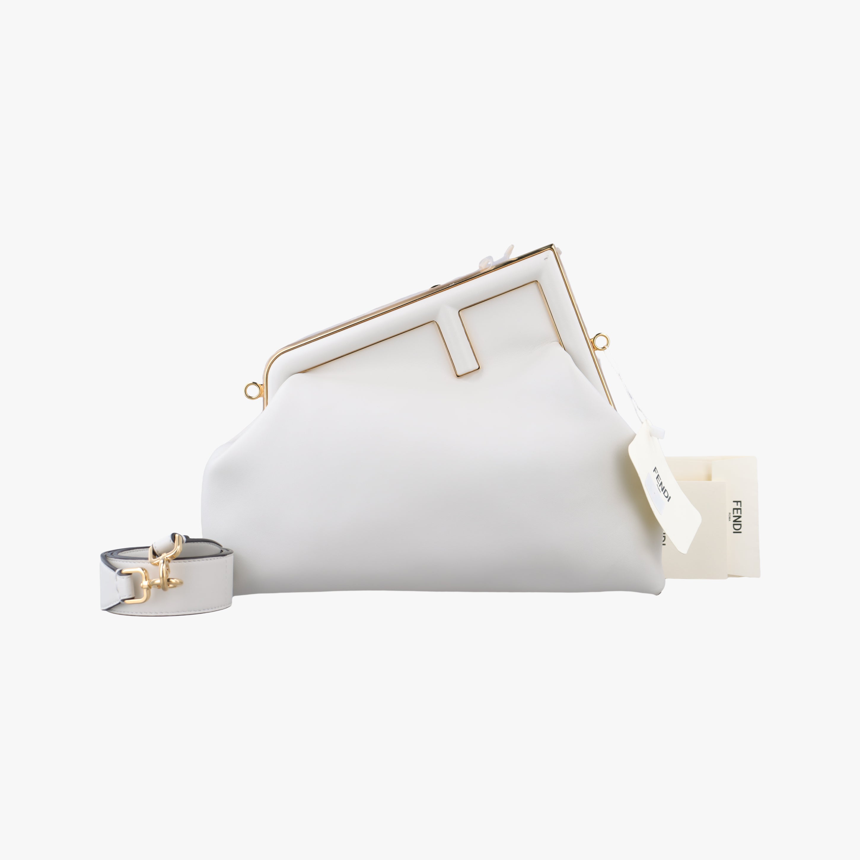 Pre-owned Fendi First middle White Leather 8BP127 shoulderbag | stylenewstar