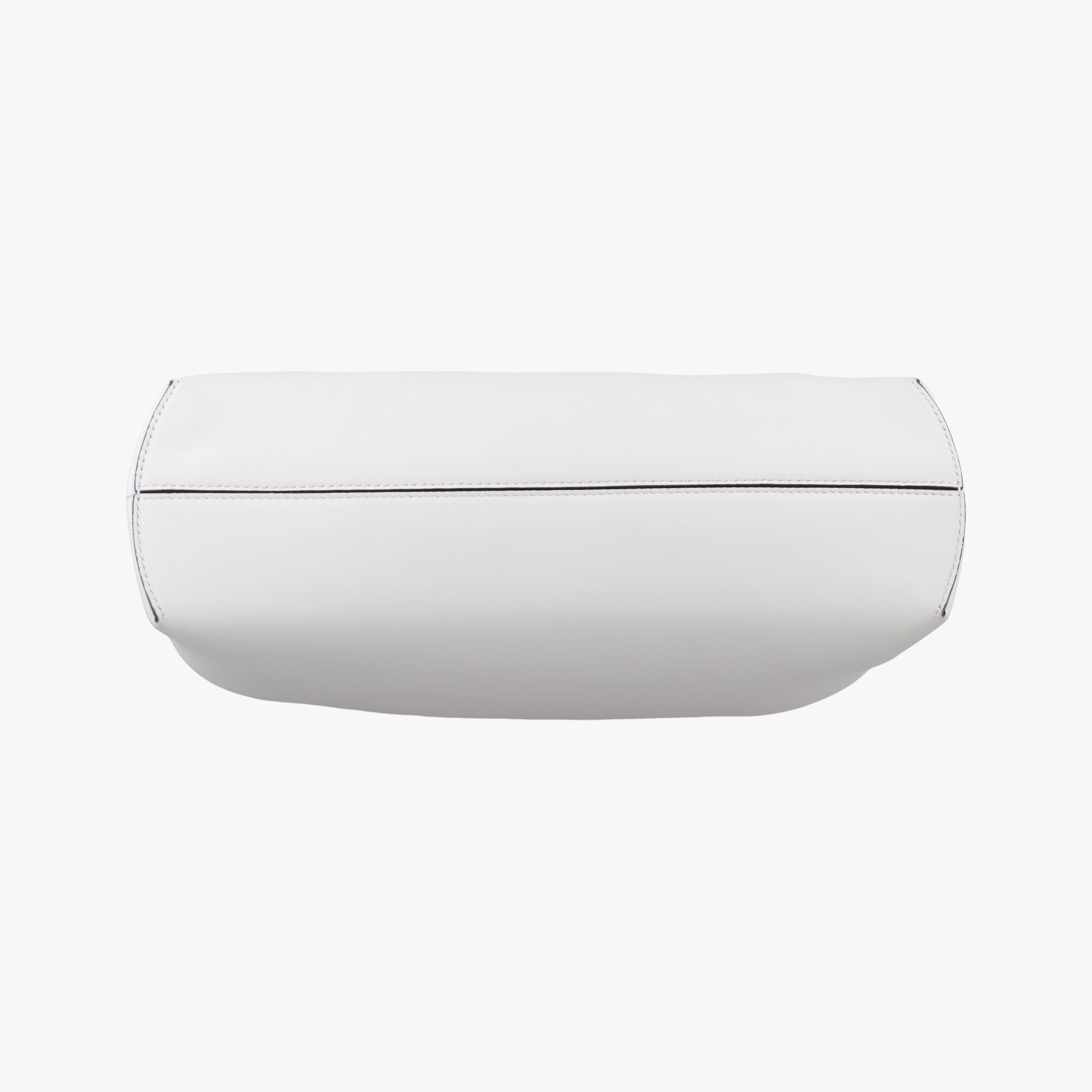 Pre-owned Fendi First middle White Leather 8BP127 shoulderbag | stylenewstar