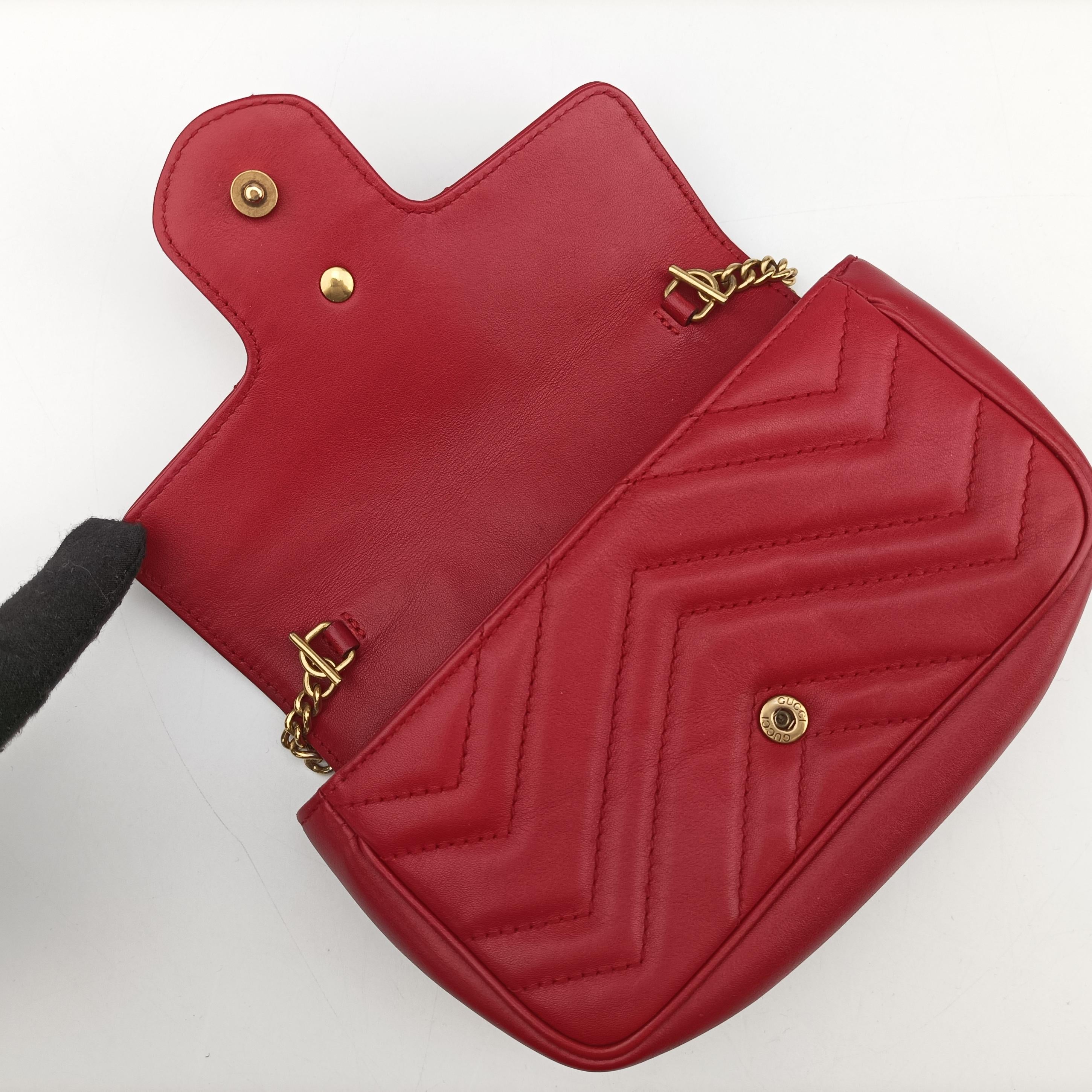 Pre-owned Gucci GG Marmont Red Leather 476433 shoulderbag | stylenewstar