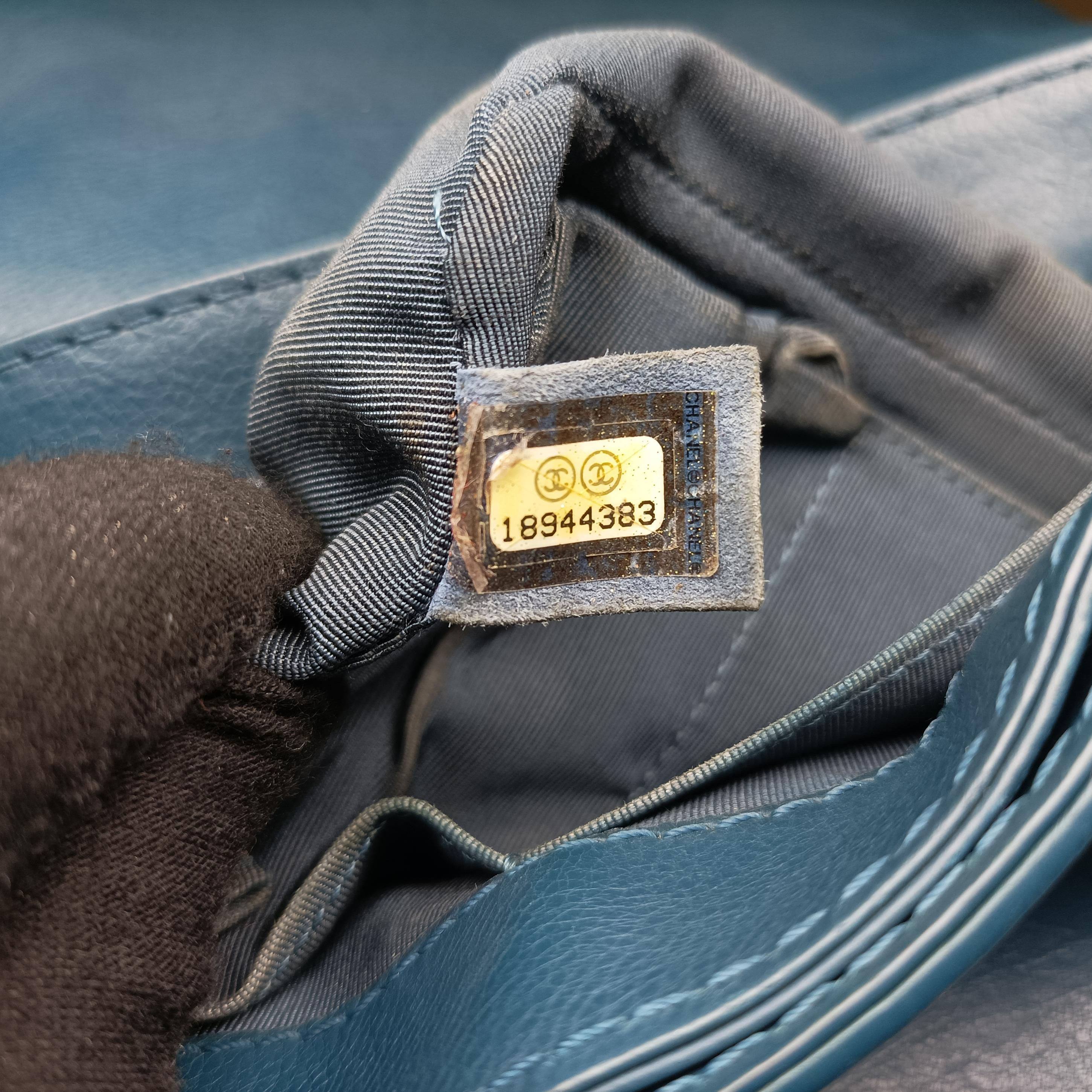 Pre-owned Chanel BOY CHANEL Blue leather A67948 shoulderbag | stylenewstar