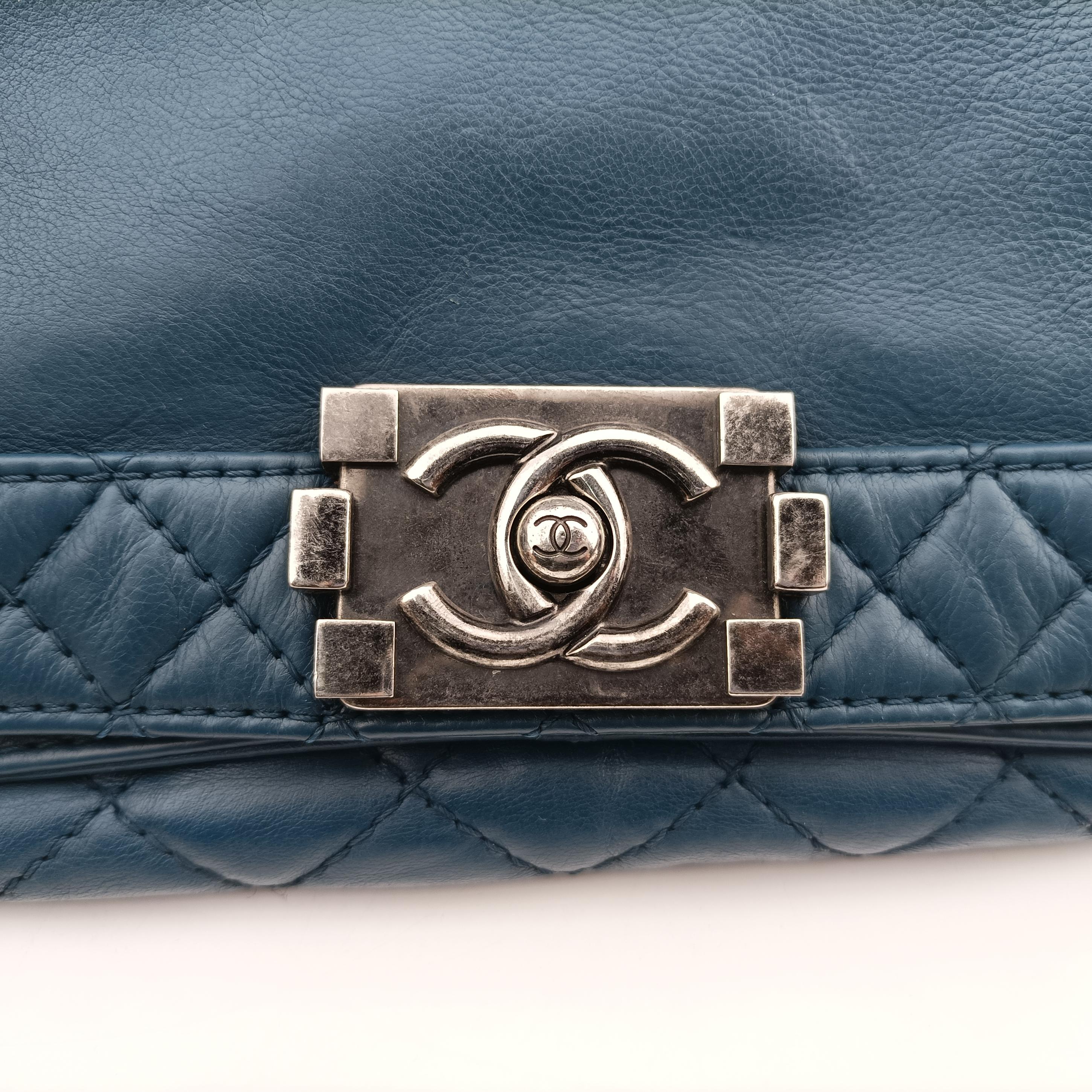 Pre-owned Chanel BOY CHANEL Blue leather A67948 shoulderbag | stylenewstar