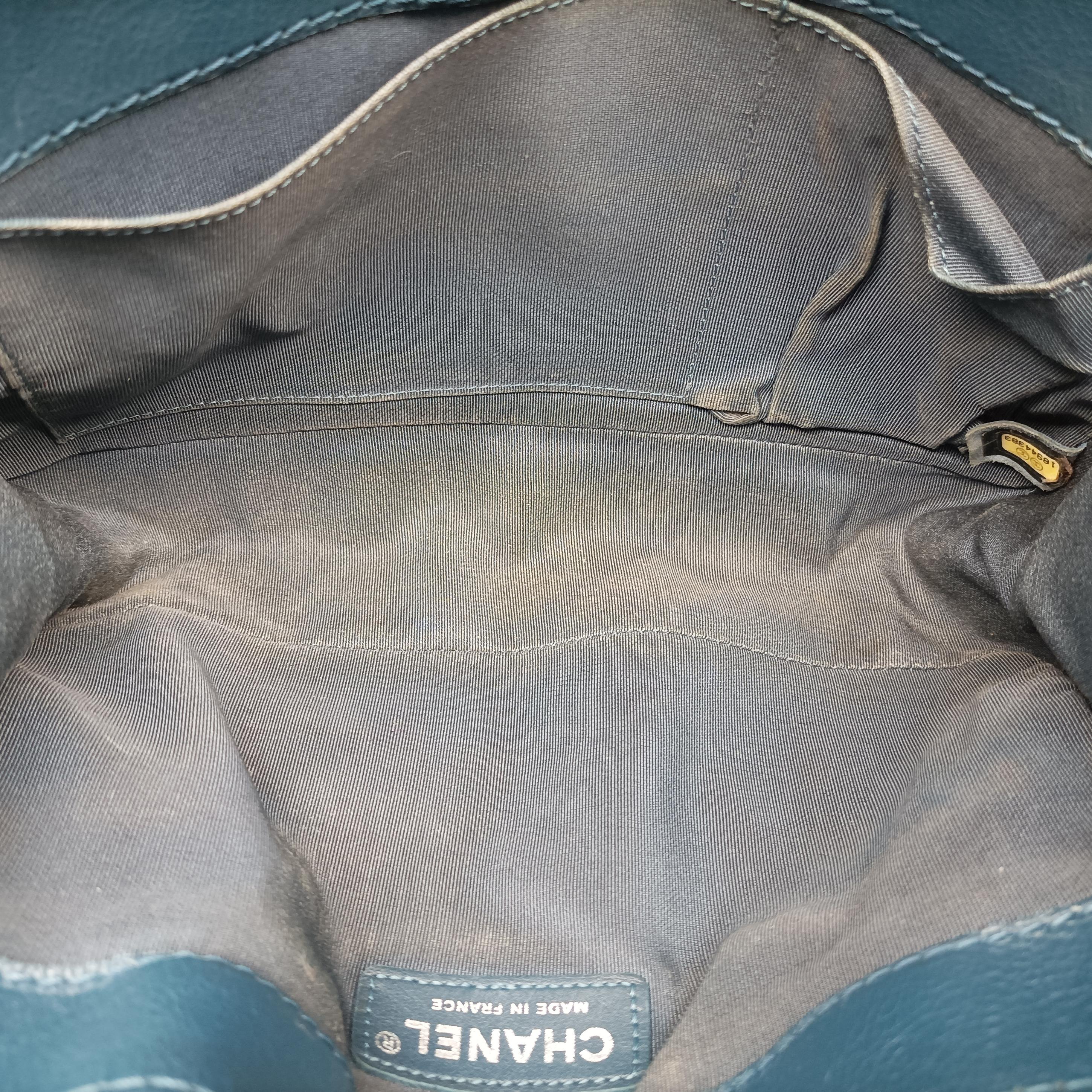 Pre-owned Chanel BOY CHANEL Blue leather A67948 shoulderbag | stylenewstar