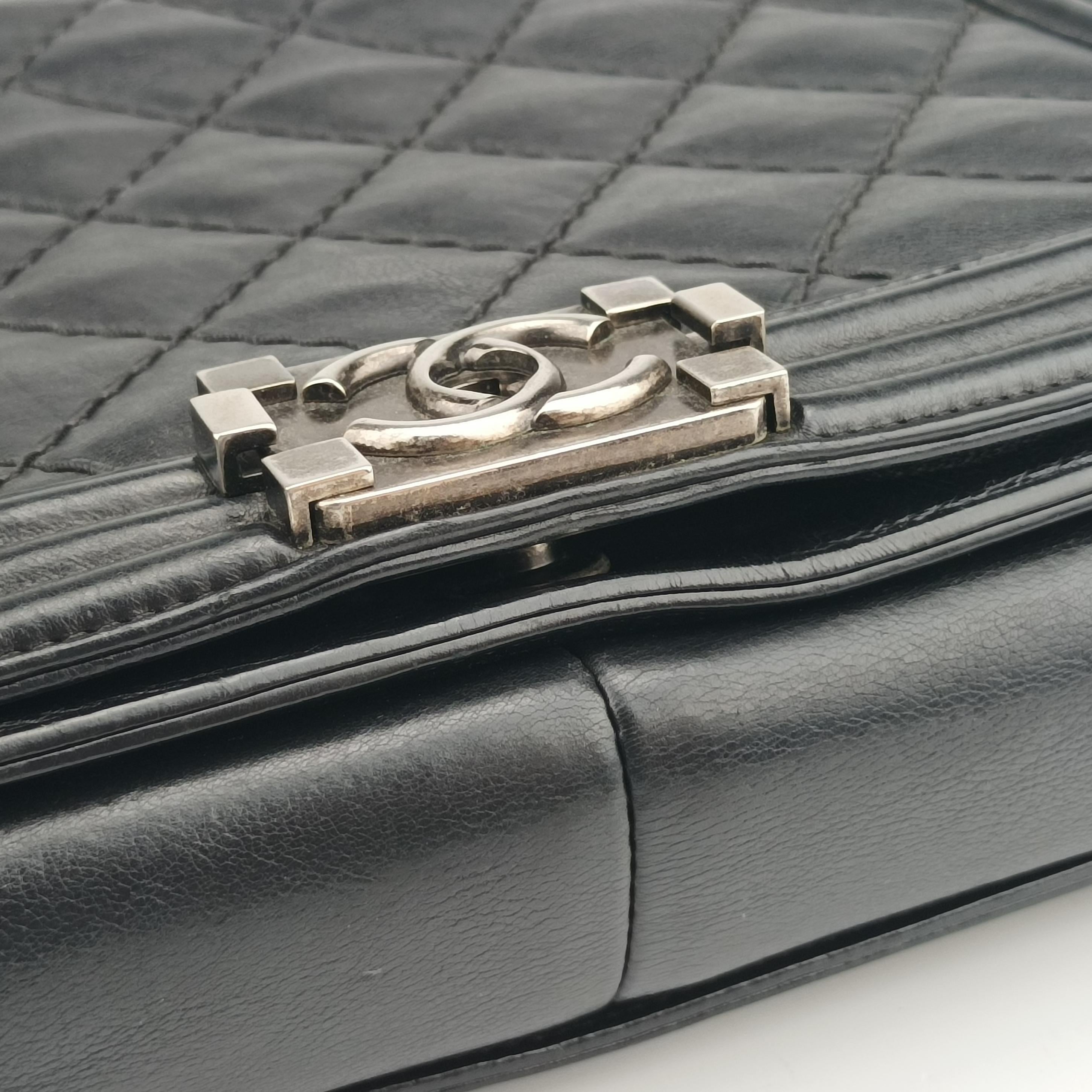 Pre-owned Chanel BOY CHANEL Black leather A92106 shoulderbag | stylenewstar