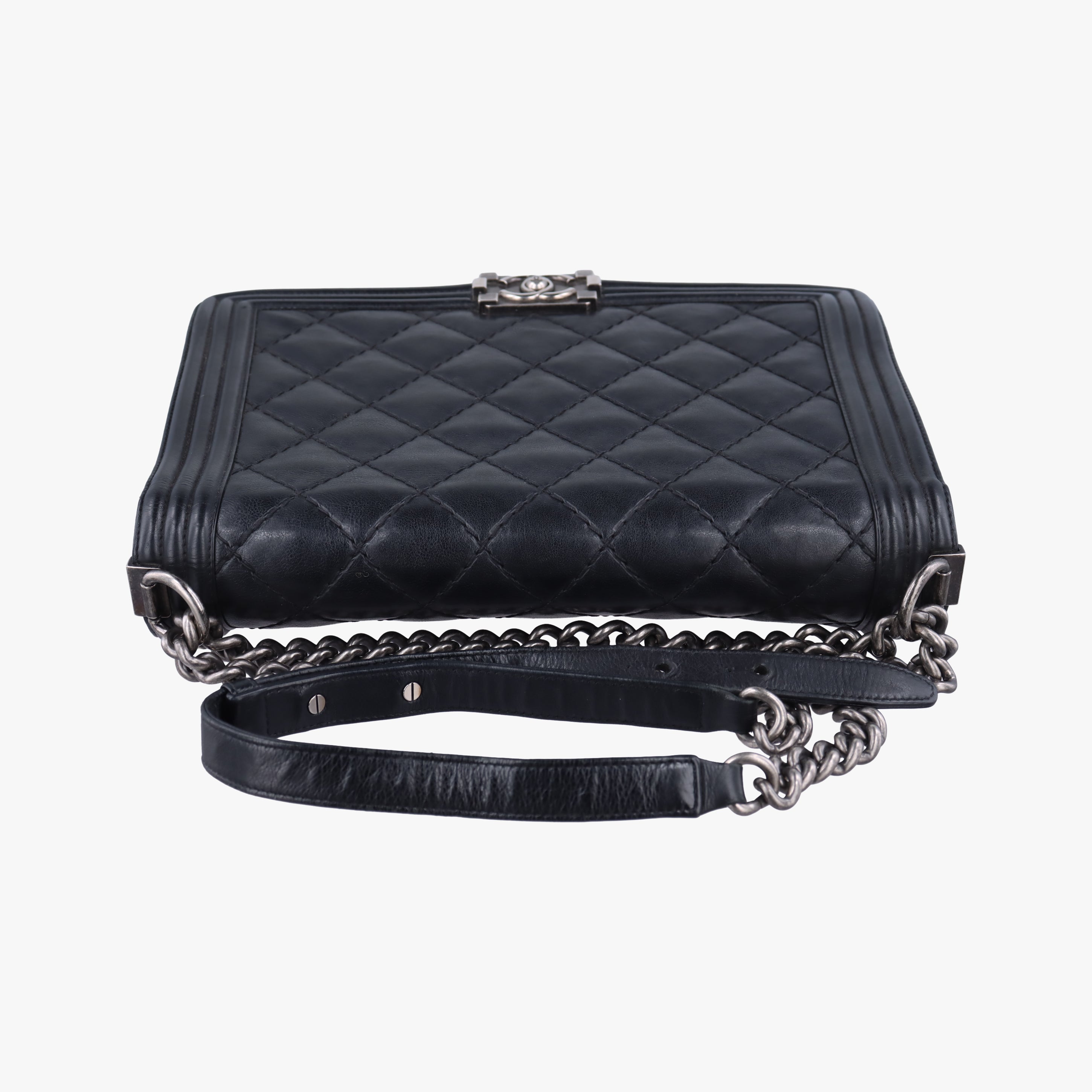 Pre-owned Chanel BOY CHANEL Black leather A92106 shoulderbag | stylenewstar