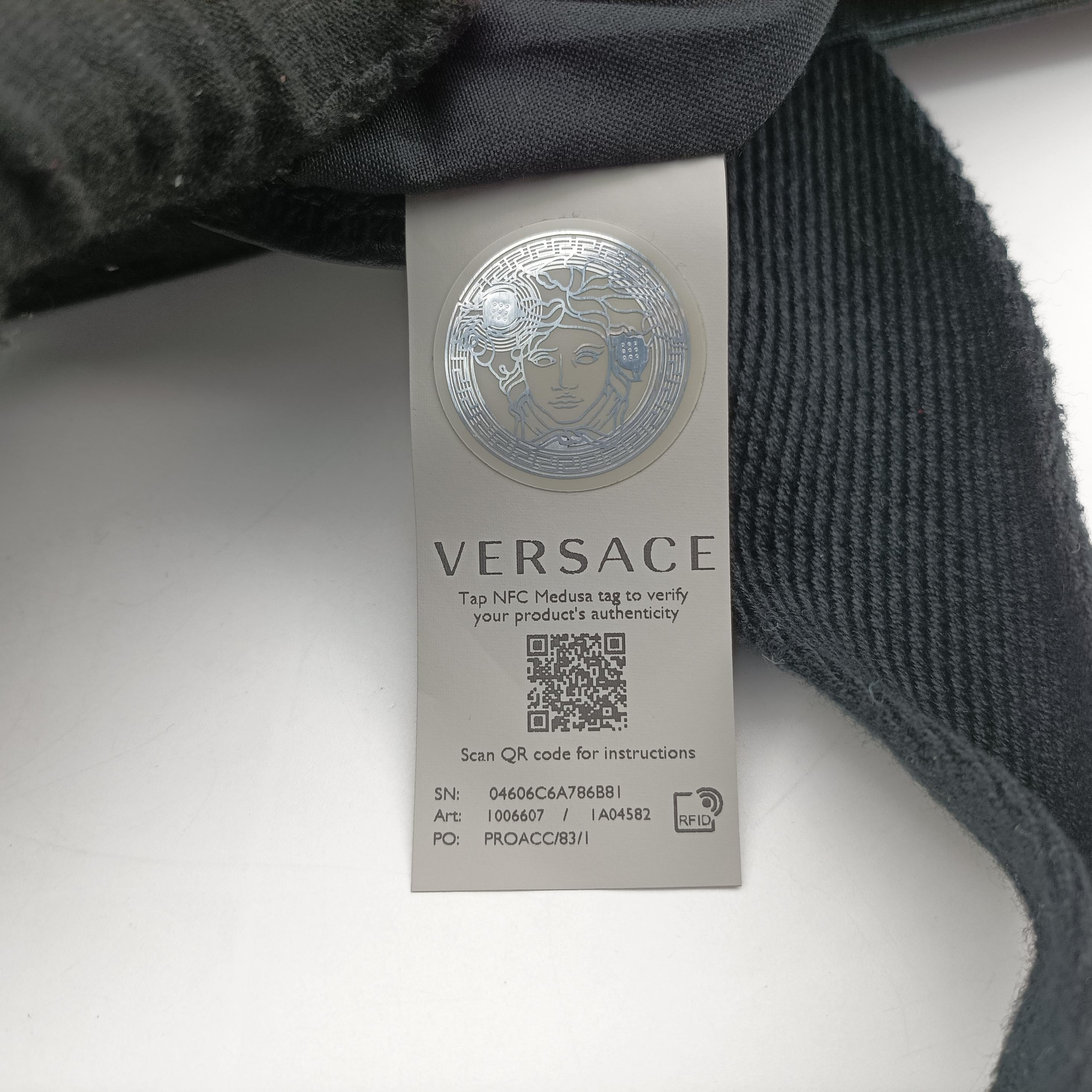 Secondhand Fendi Sunshine Black×yellow canvas 7VA558 shoulderbag | stylenewstar