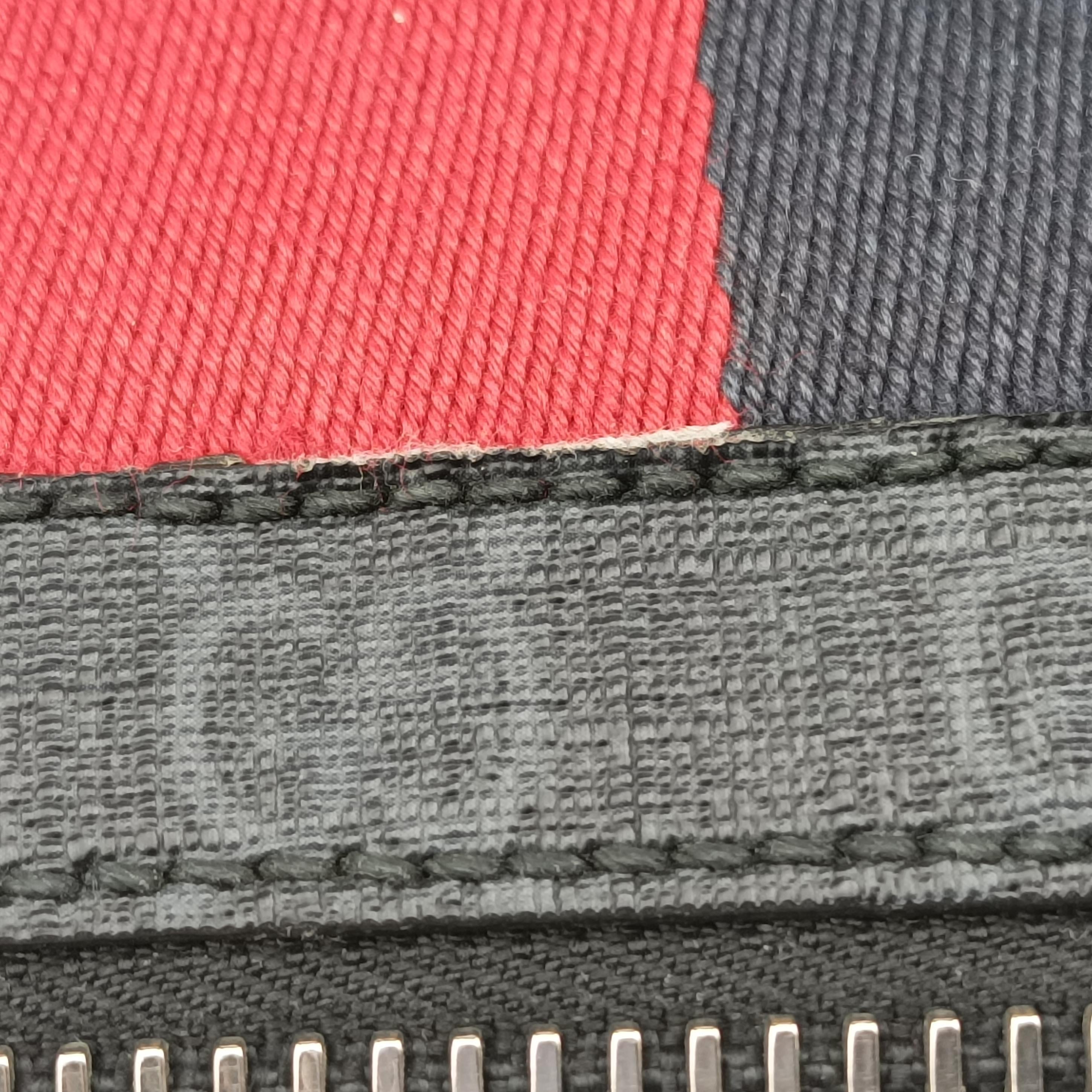 Pre-owned Gucci GG Supreme Shelley Messenger Black×red PVC coated canvas x leather 474139 shoulderbag | stylenewstar