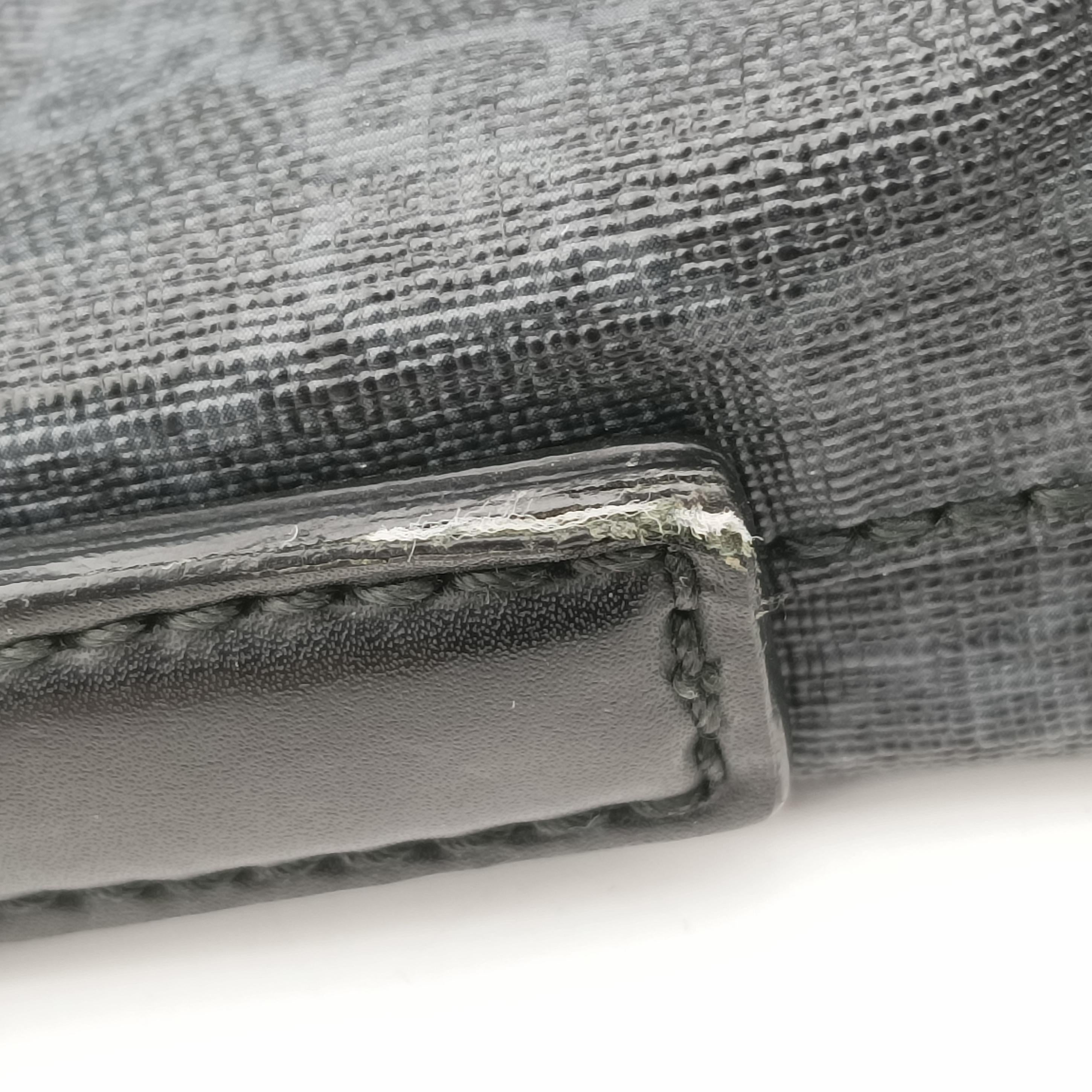 Pre-owned Gucci GG Supreme Shelley Messenger Black×red PVC coated canvas x leather 474139 shoulderbag | stylenewstar