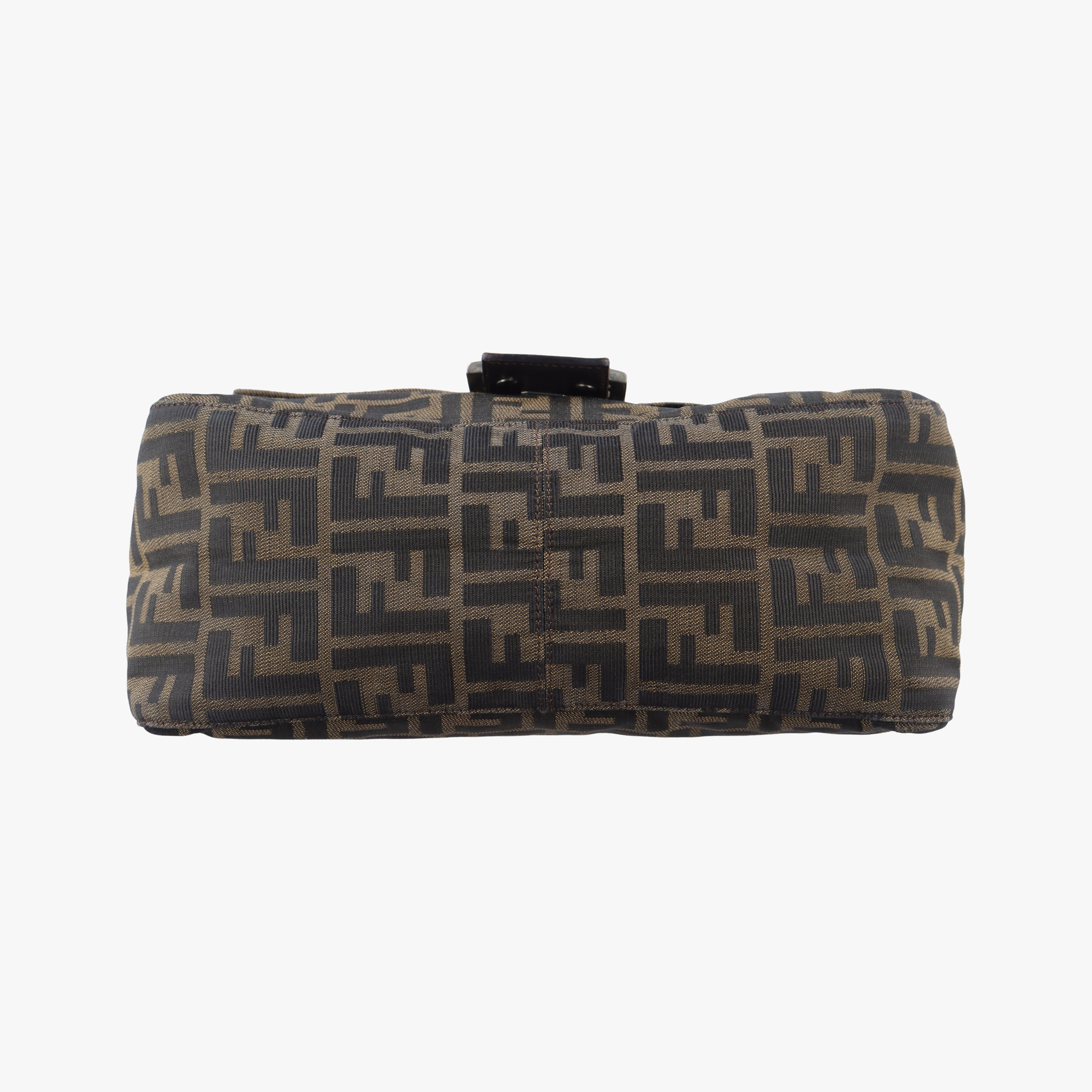 Pre-owned Fendi Mamma Baguette Brown Jacquard 26325 shoulderbag | stylenewstar