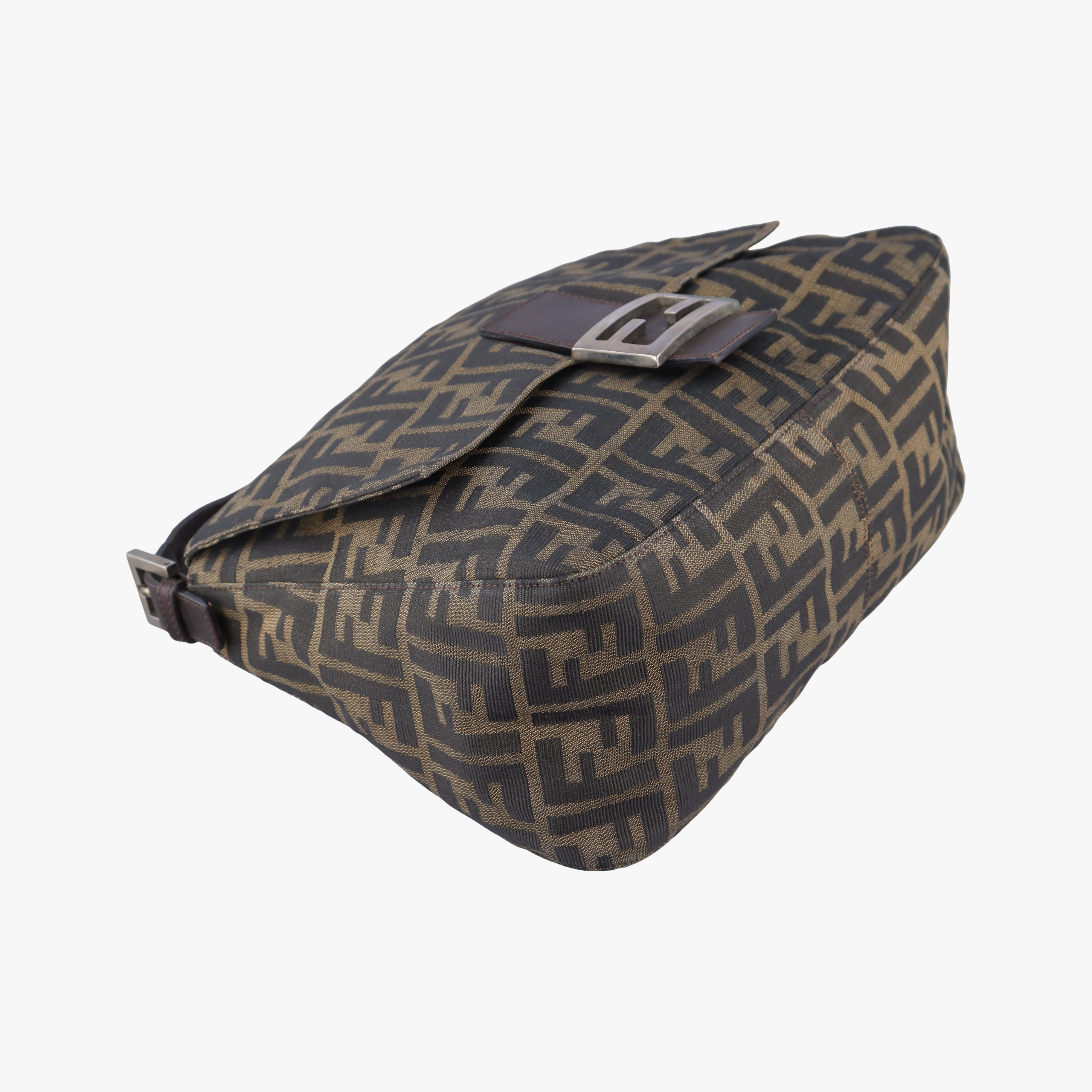 Pre-owned Fendi Mamma Baguette Brown Jacquard 26325 shoulderbag | stylenewstar