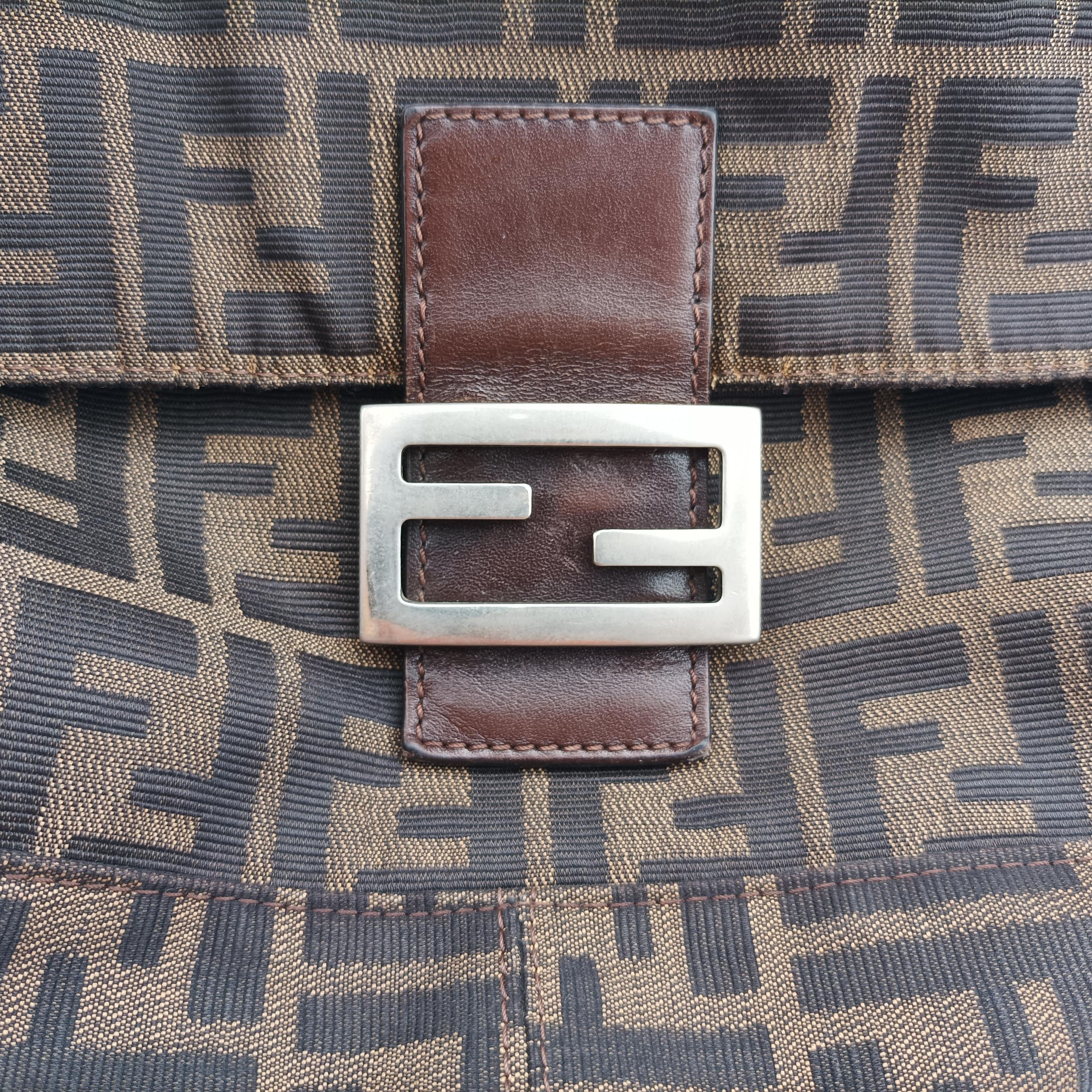 Pre-owned Fendi Mamma Baguette Brown Jacquard  shoulderbag | stylenewstar