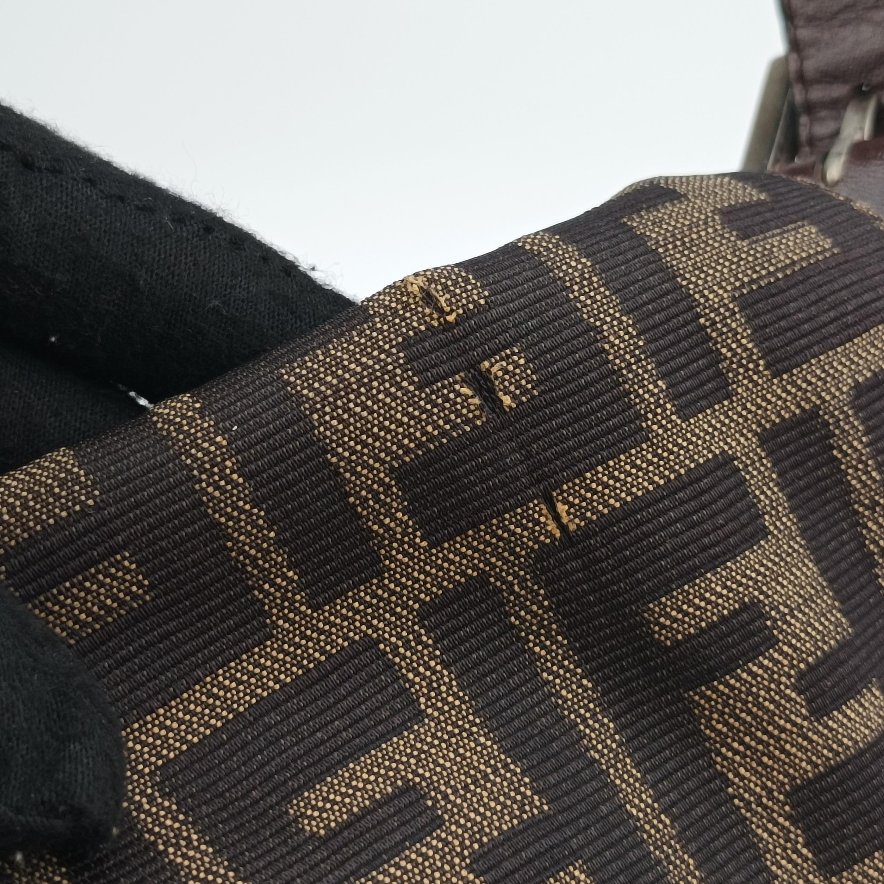 Pre-owned Fendi Mamma Baguette Brown Jacquard  shoulderbag | stylenewstar