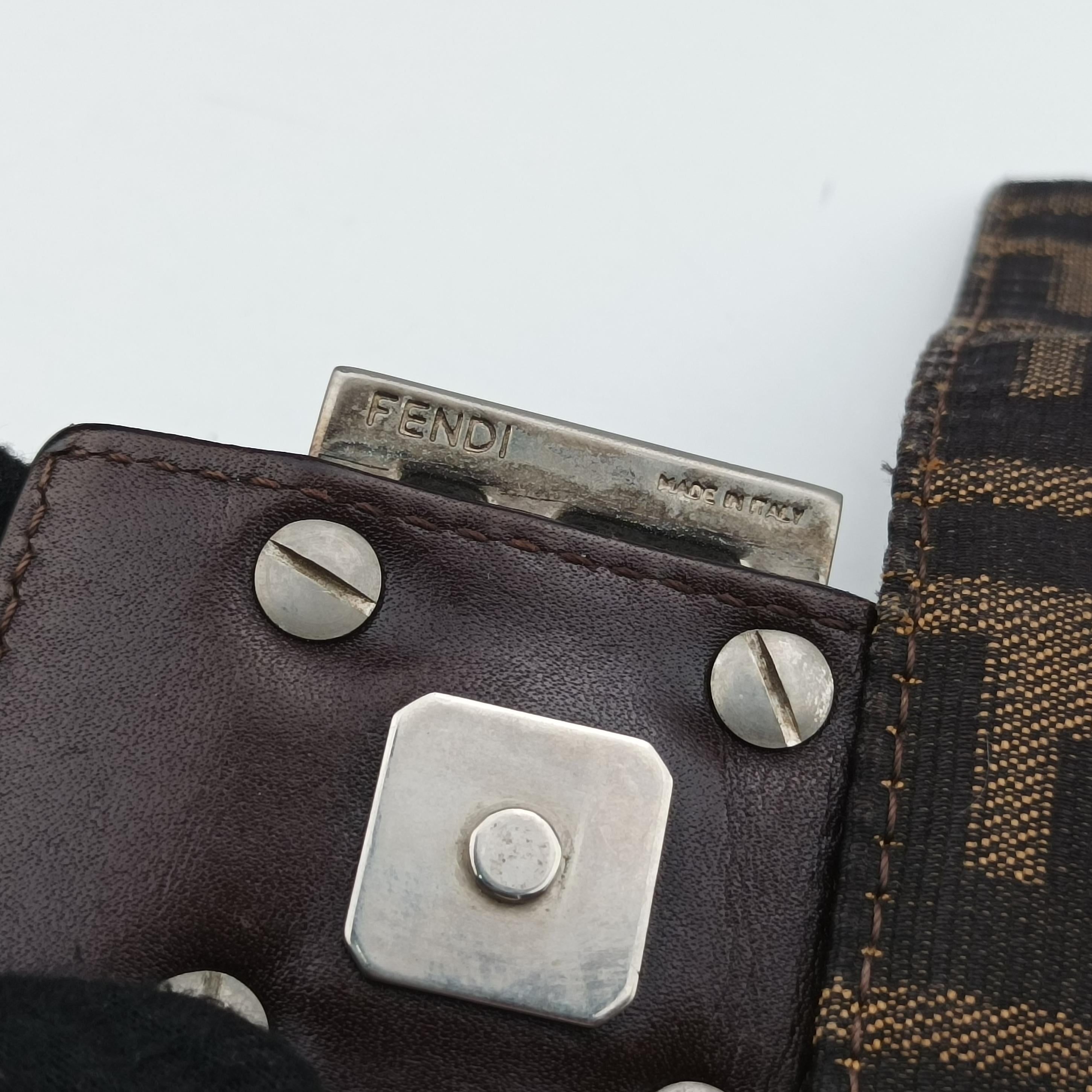 Pre-owned Fendi Mamma Baguette Brown Jacquard  shoulderbag | stylenewstar